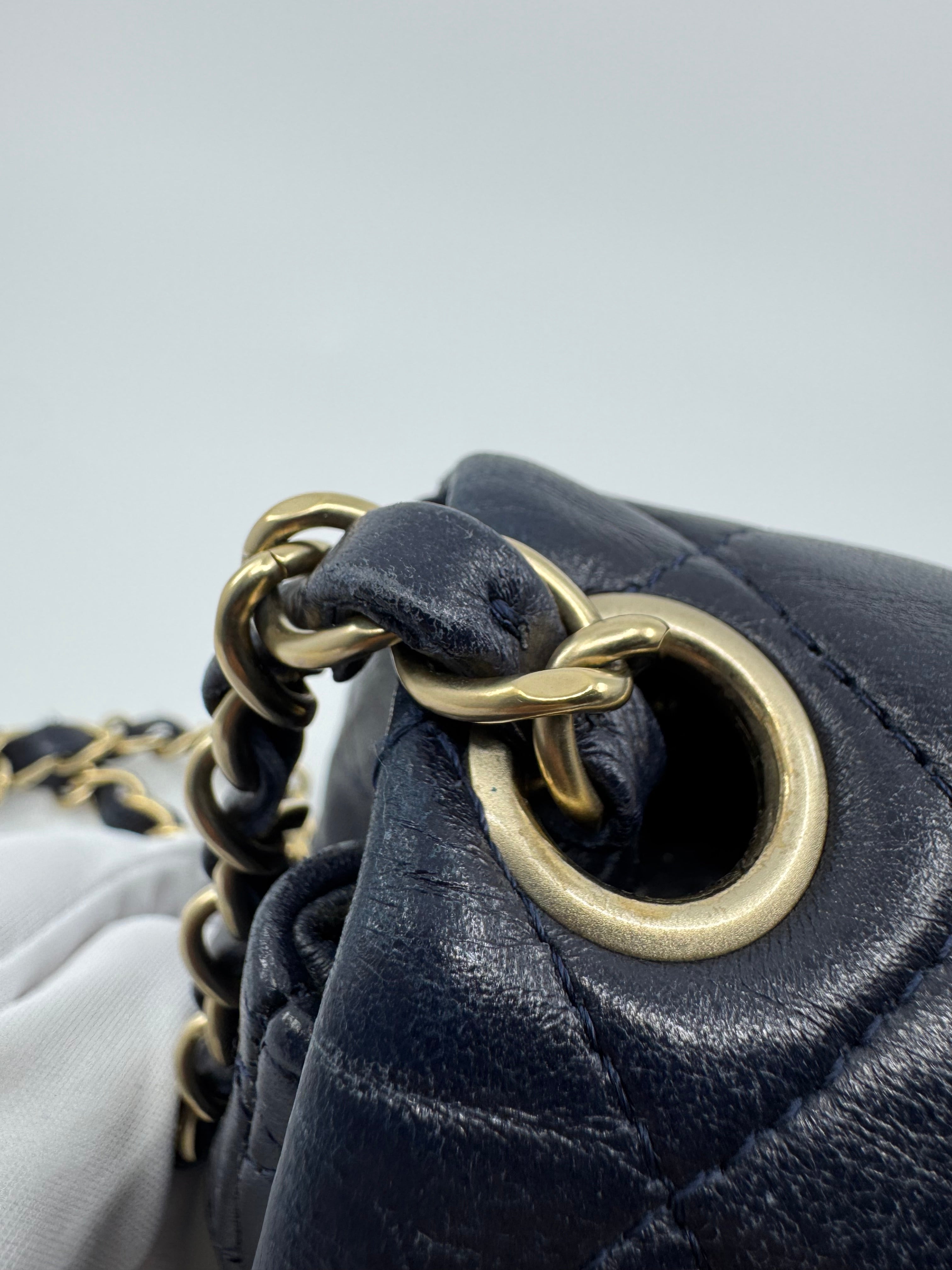 Chanel classic flap bag - Mini square