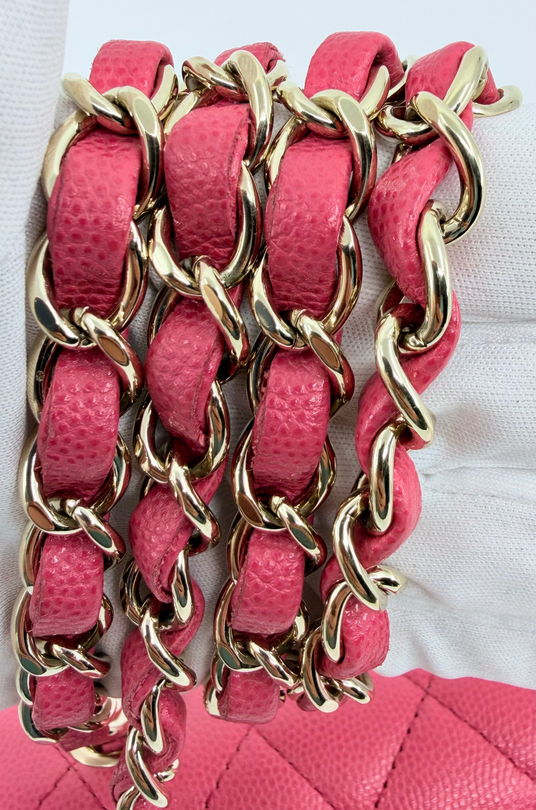 Chanel classic flap bag - medium