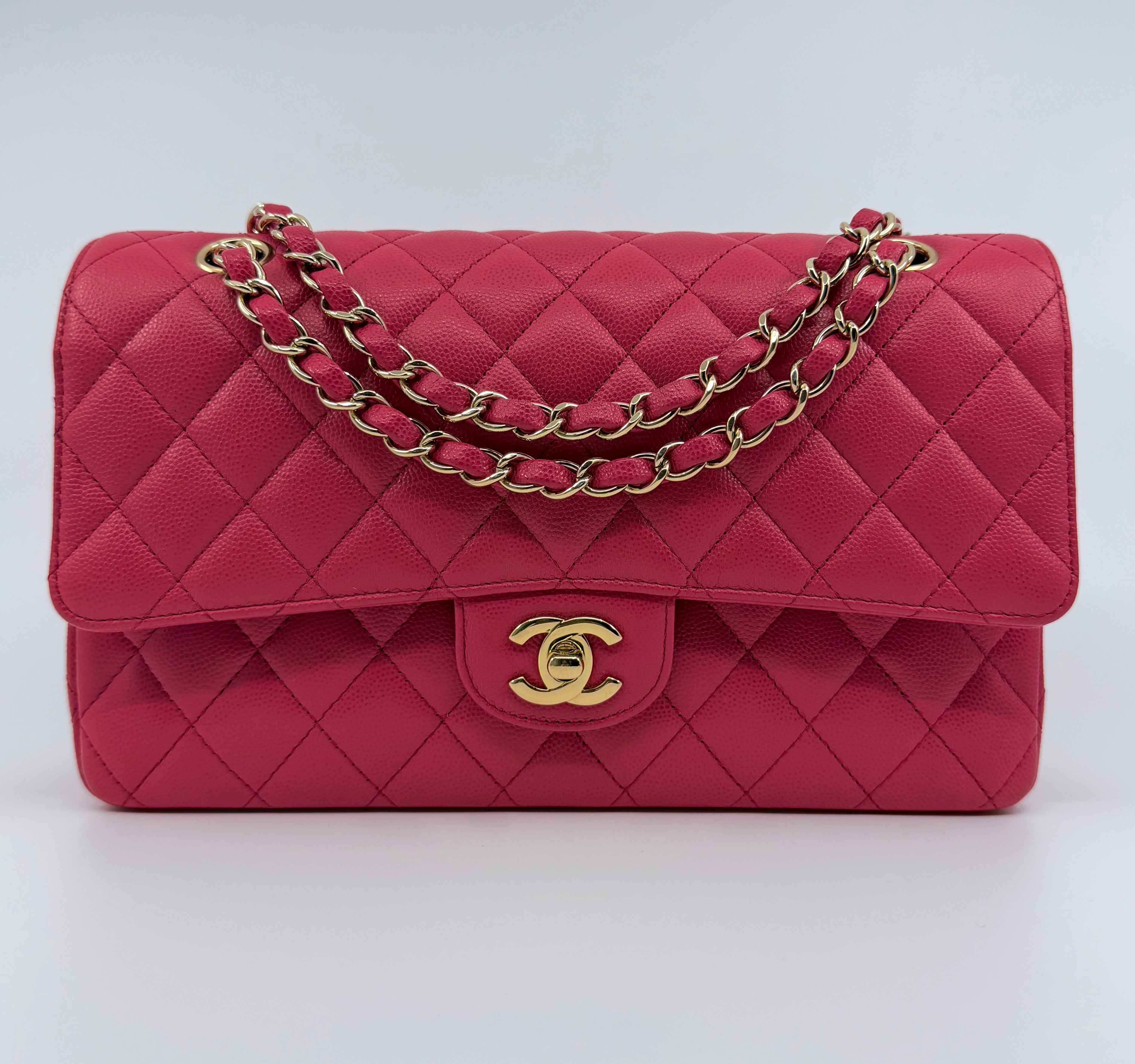 Chanel classic flap bag - medium