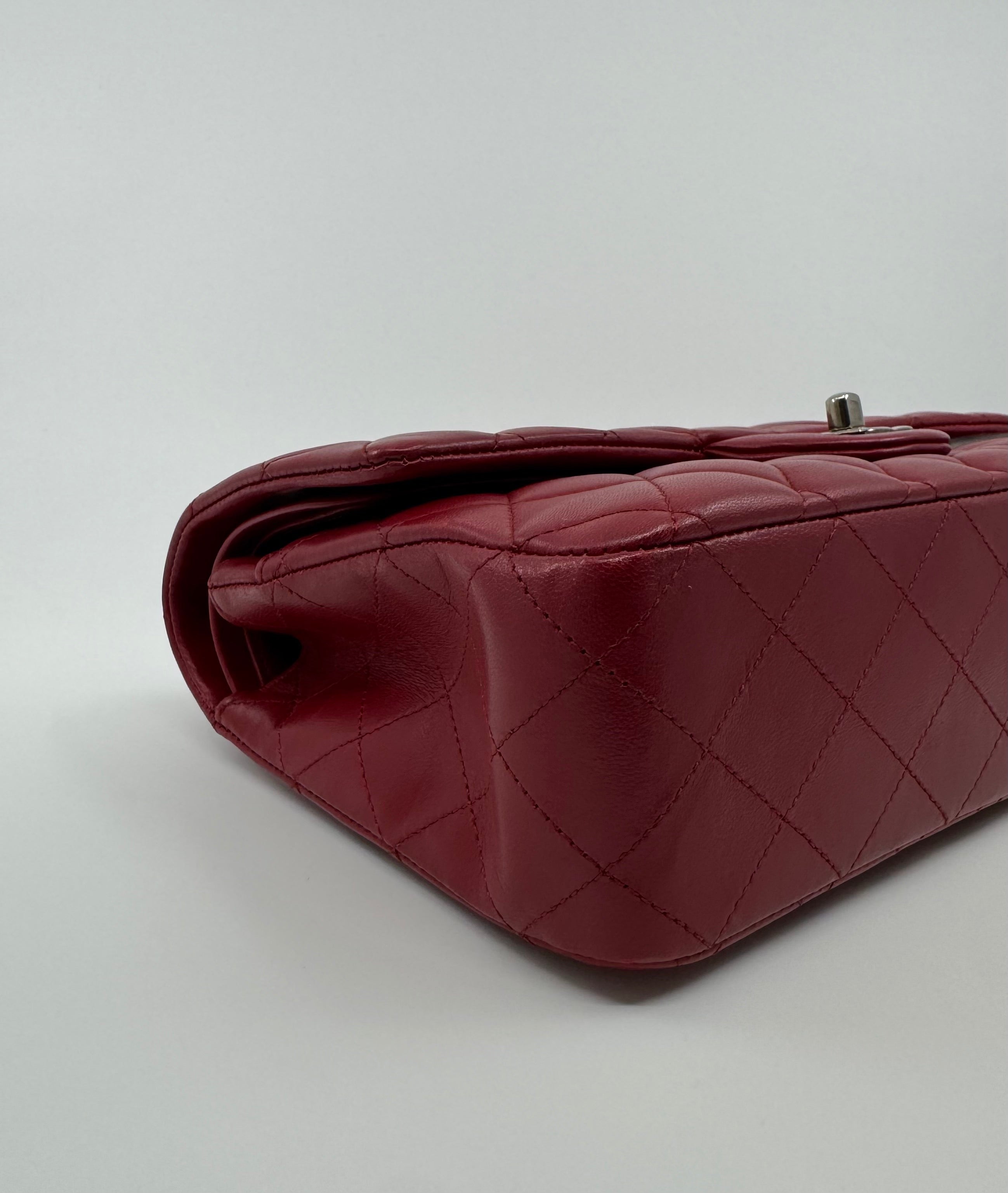 Chanel classic flap bag - Medium