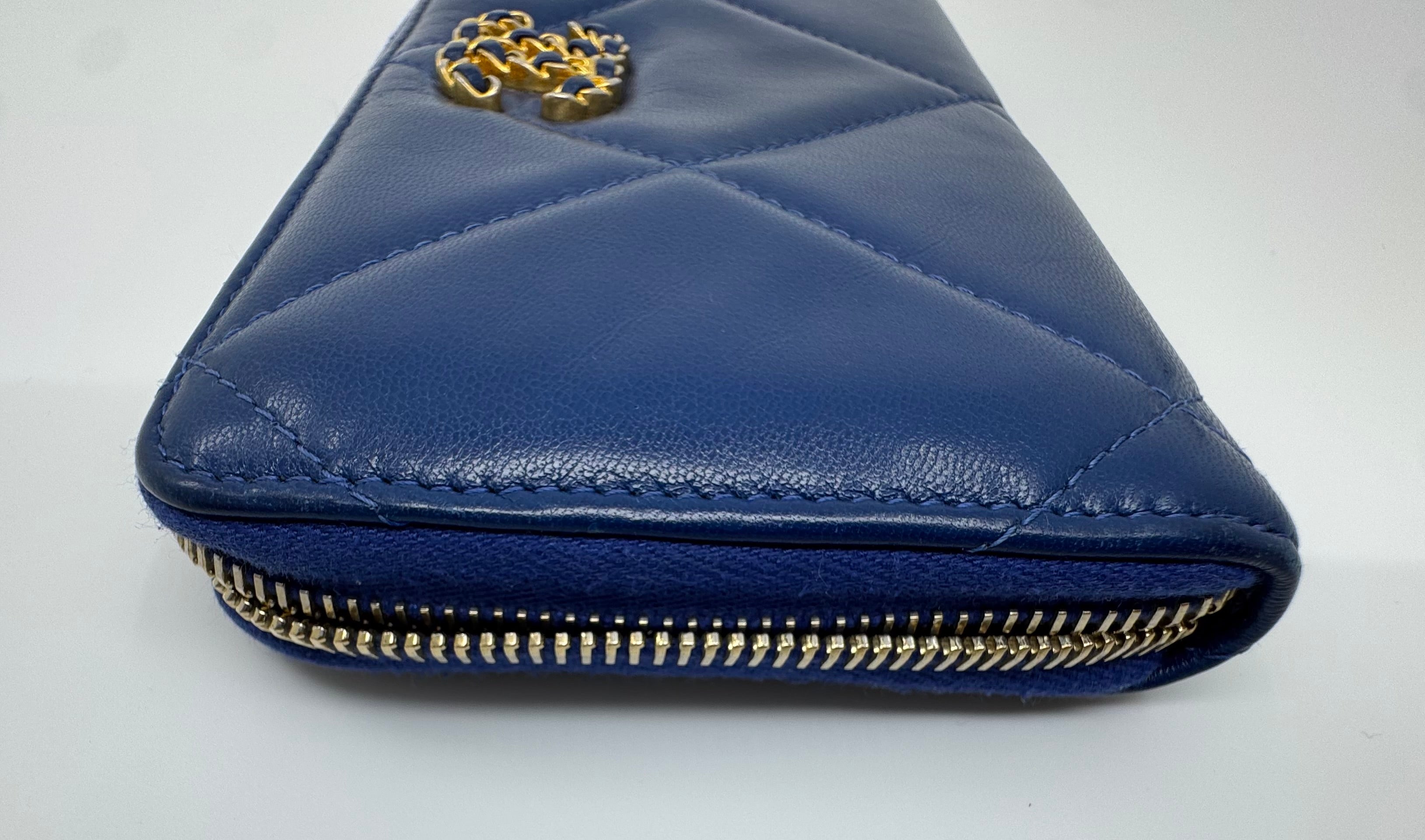 Chanel wallet