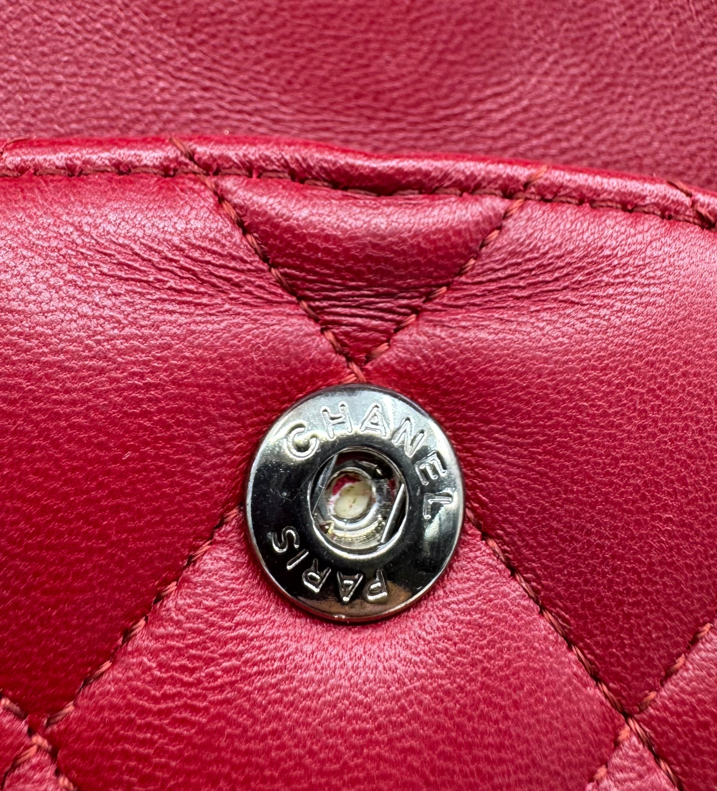 Chanel classic flap bag - Medium