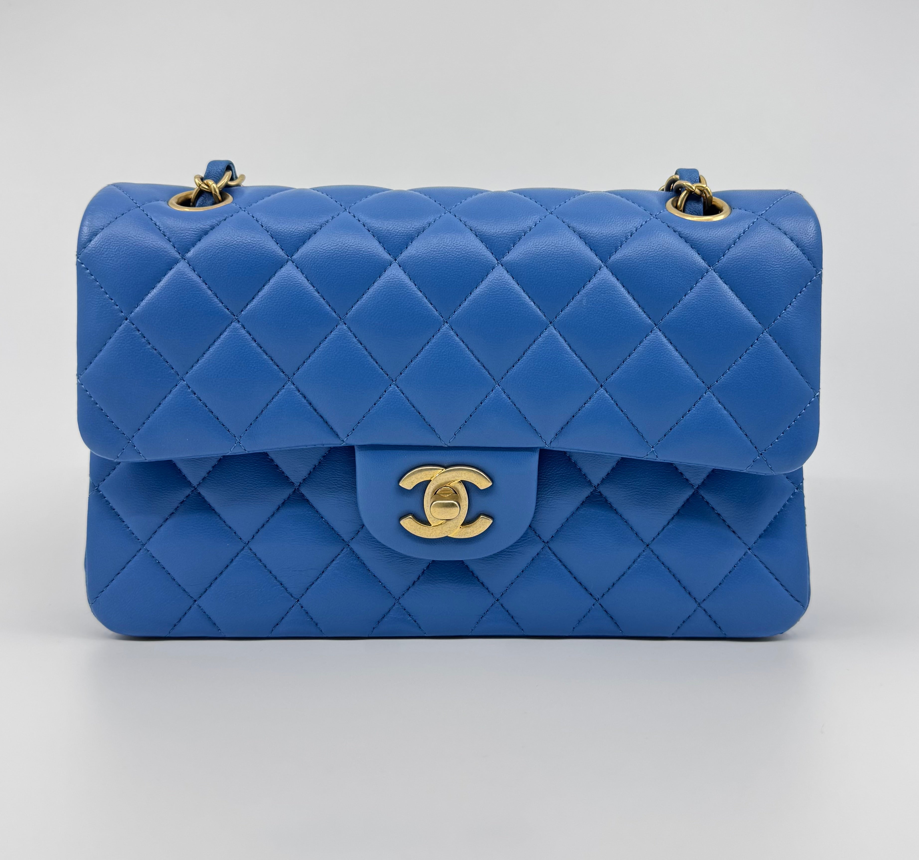 Chanel classic flap bag - small