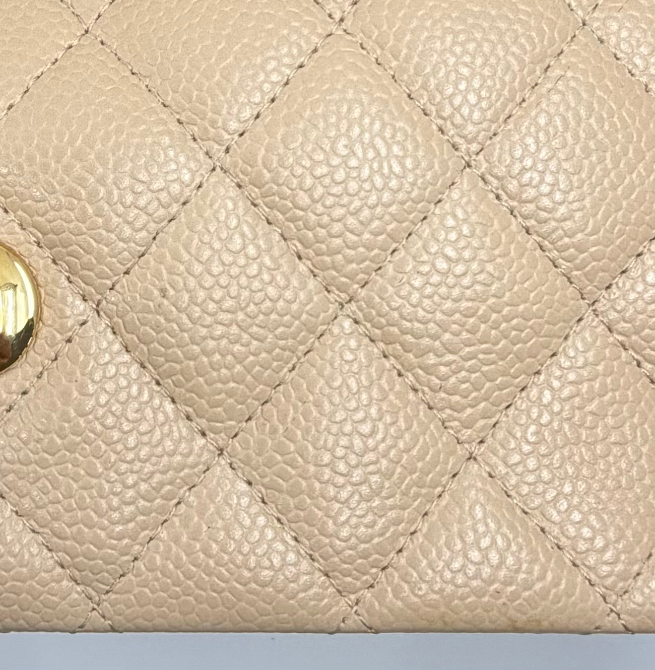 Chanel classic flap bag - medium