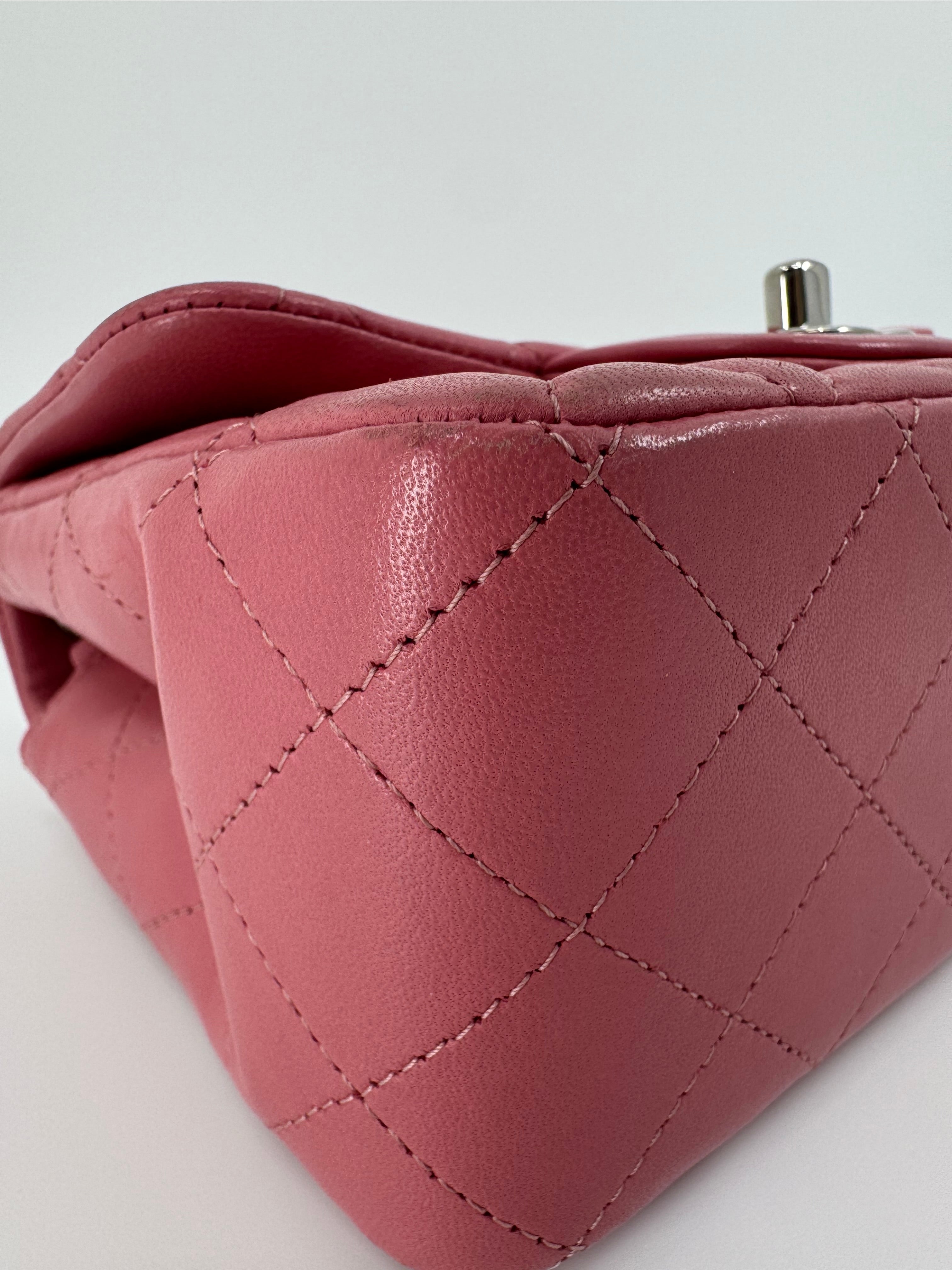 Chanel classic flap bag - Mini square