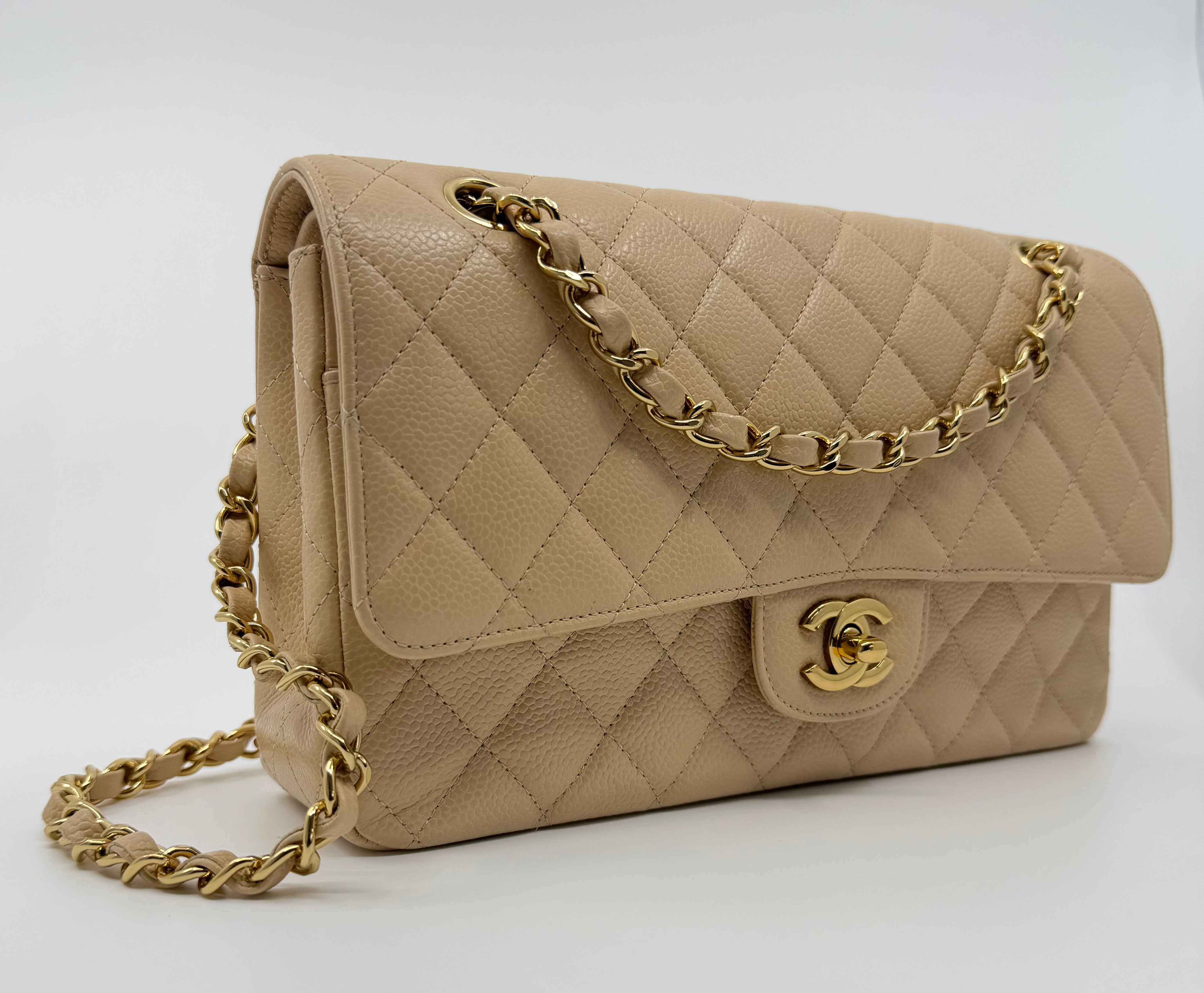 Chanel classic flap bag - medium