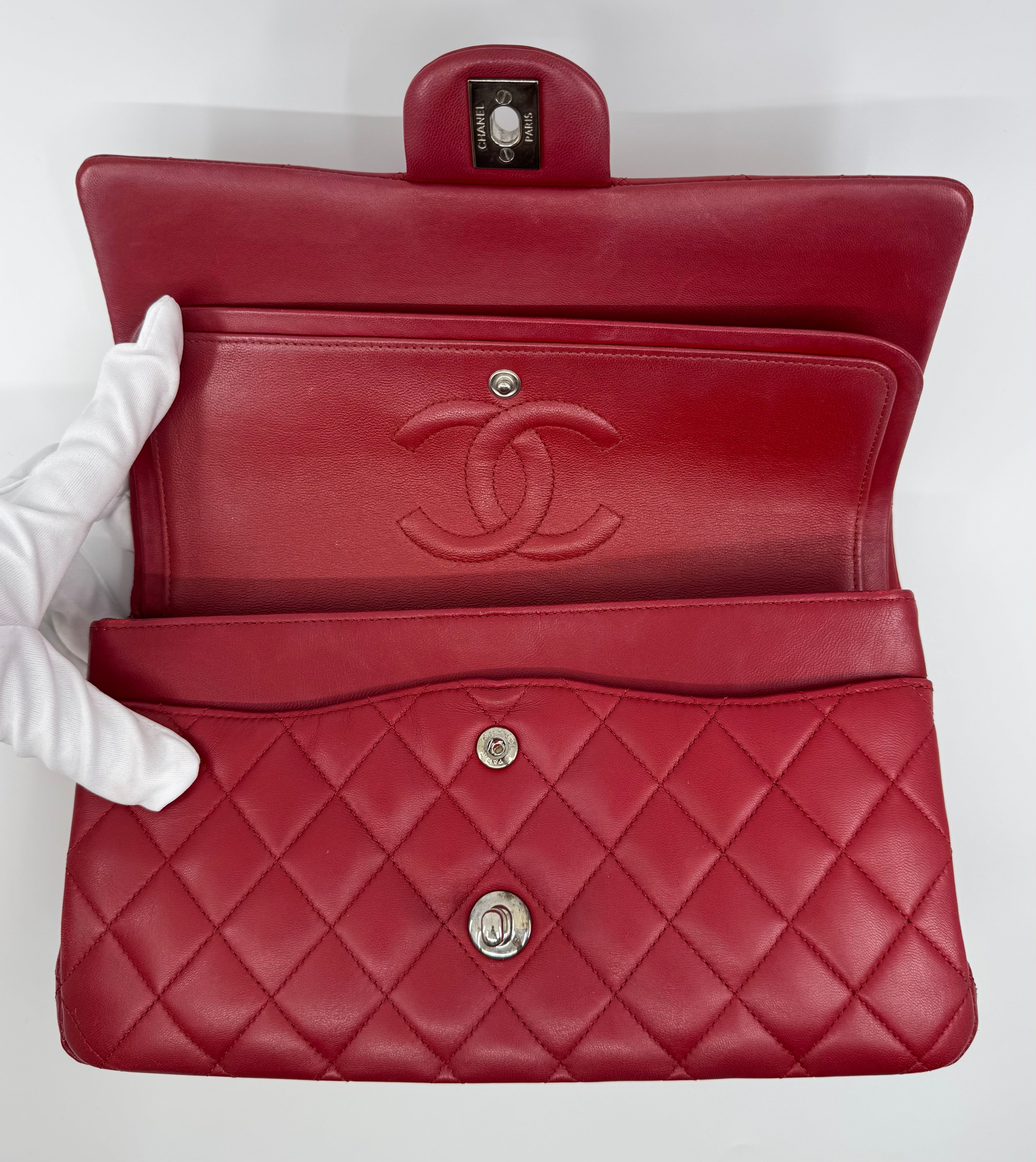 Chanel classic flap bag - Medium