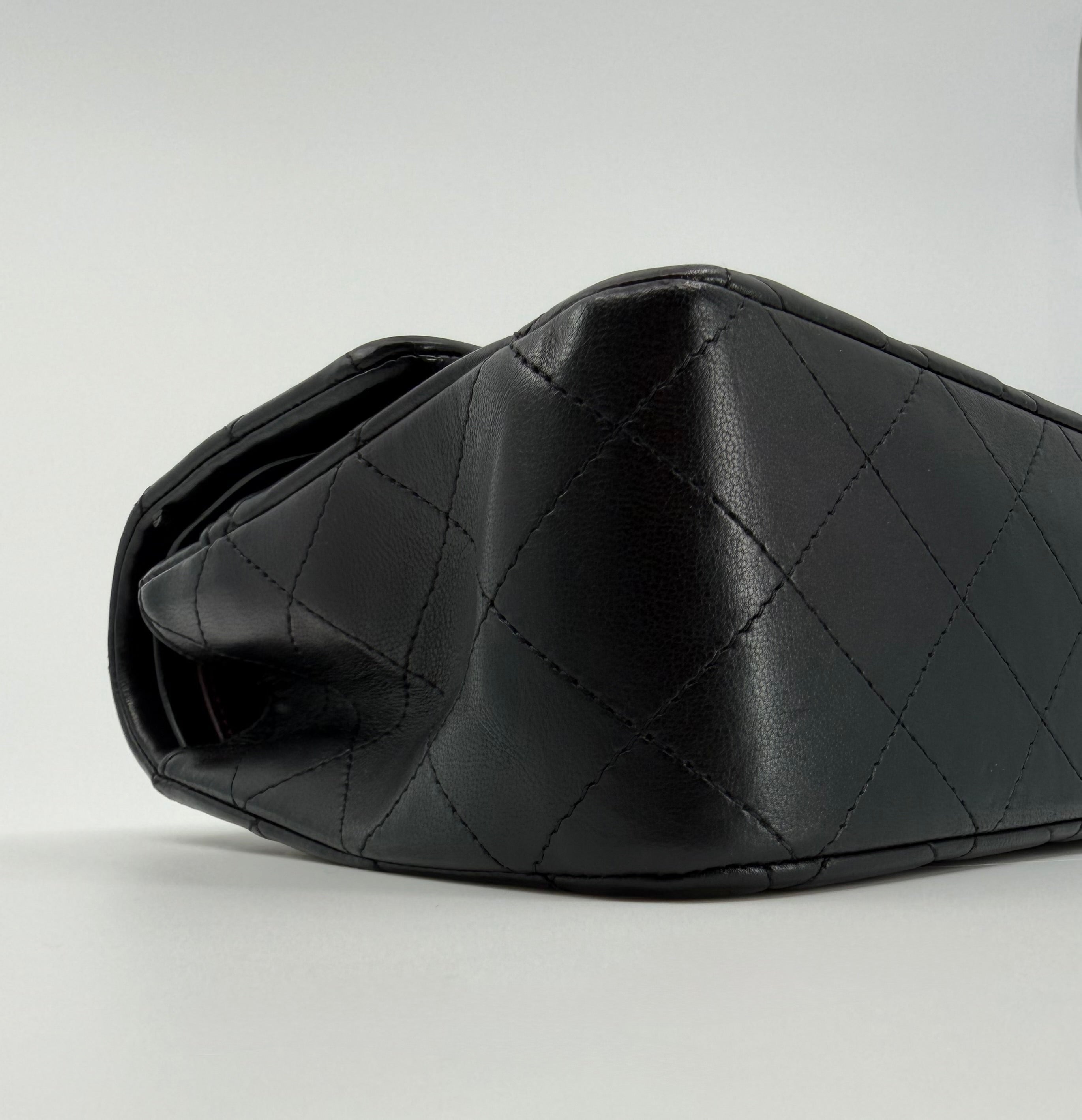 Chanel classic flap bag - Medium