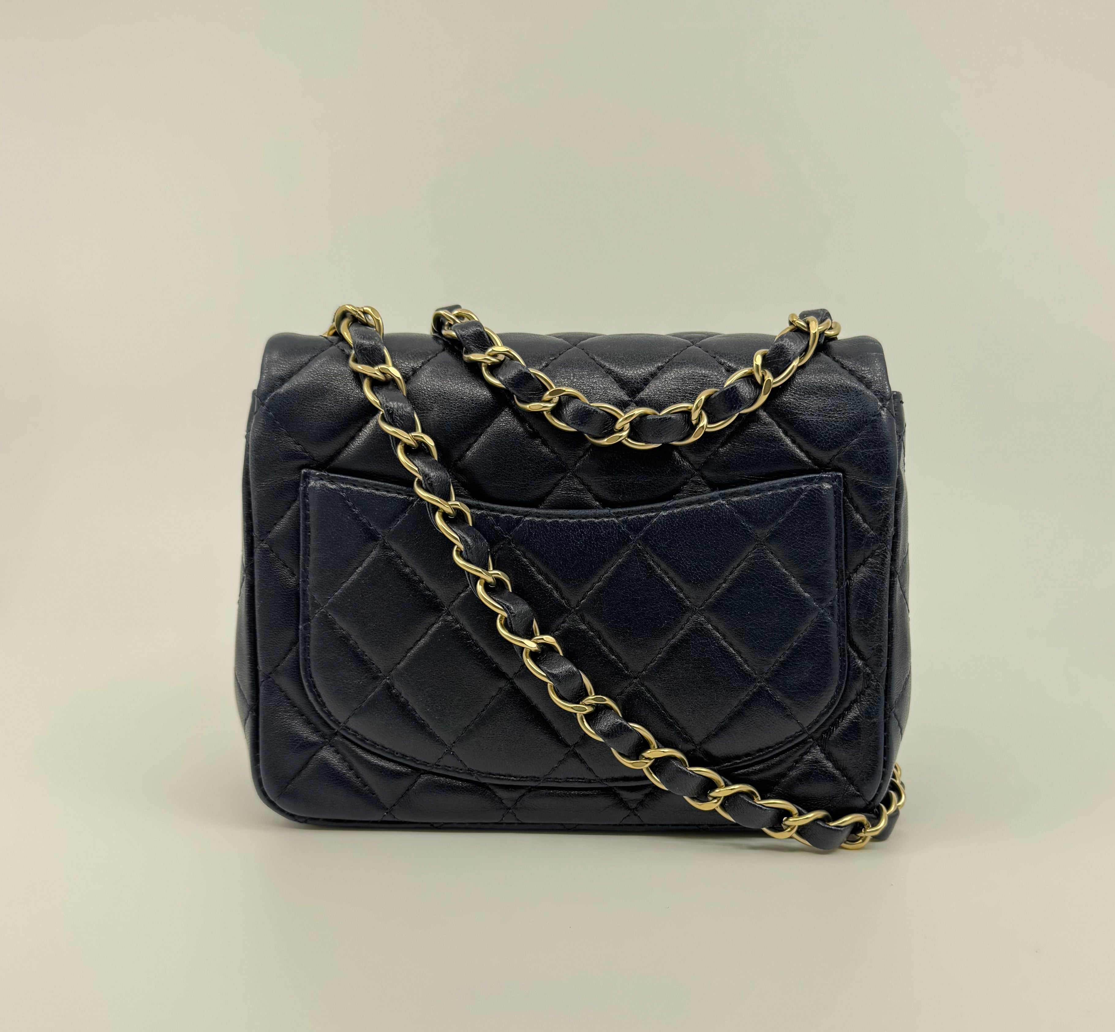 Chanel classic flap bag - Mini square