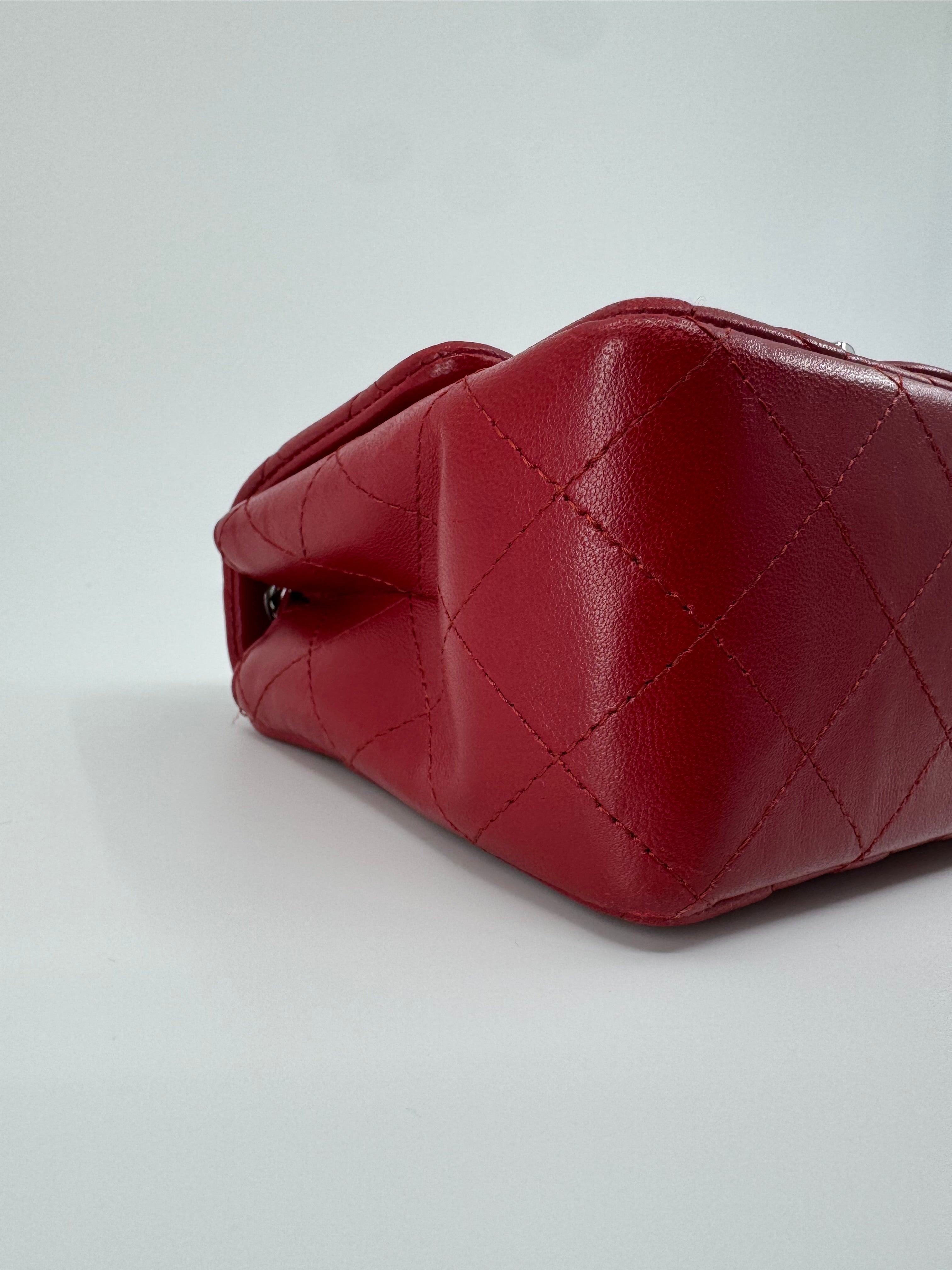 Chanel classic flap bag - mini square