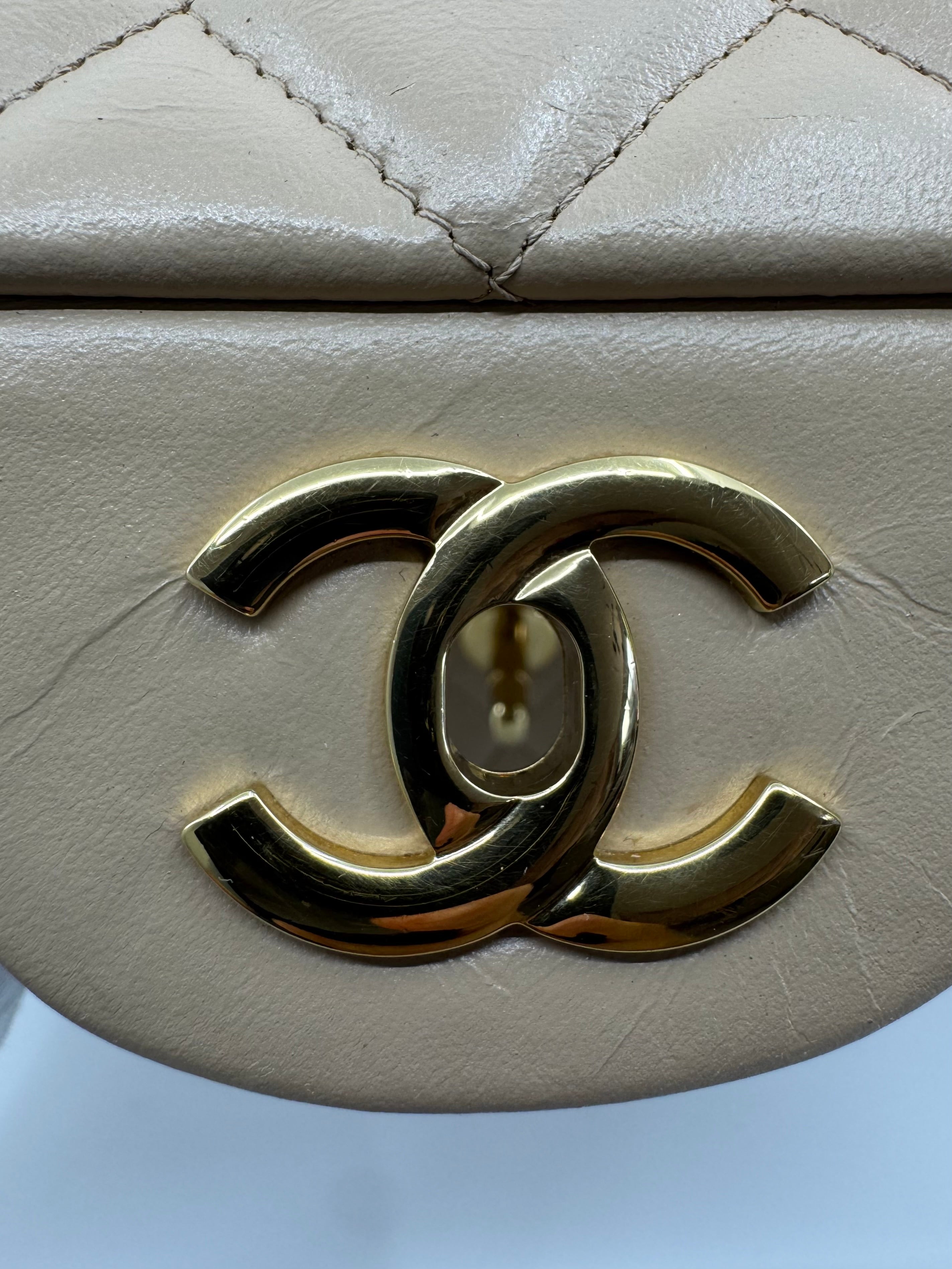 Chanel classic flap bag - Jumbo