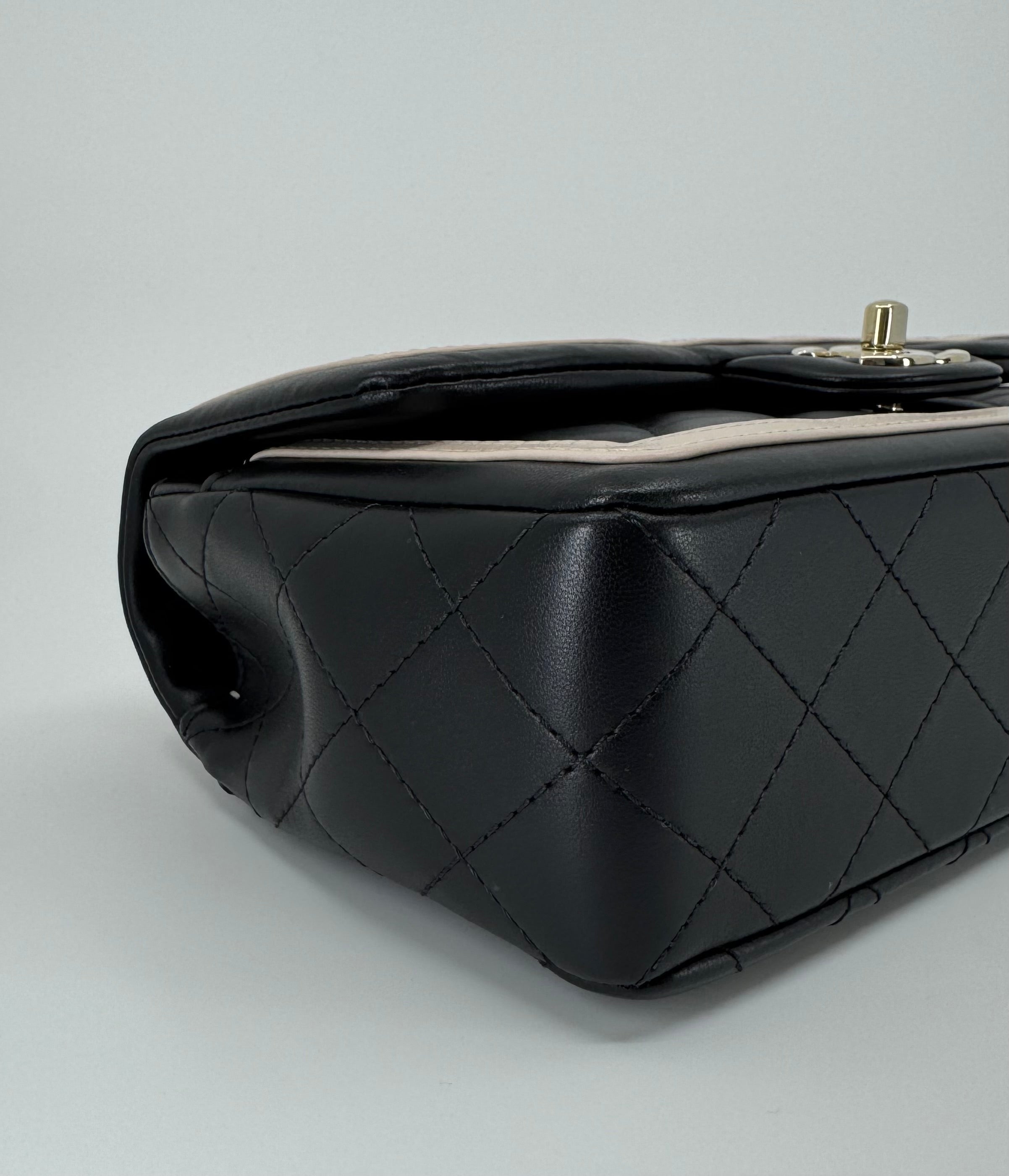 Chanel classic flap bag - small
