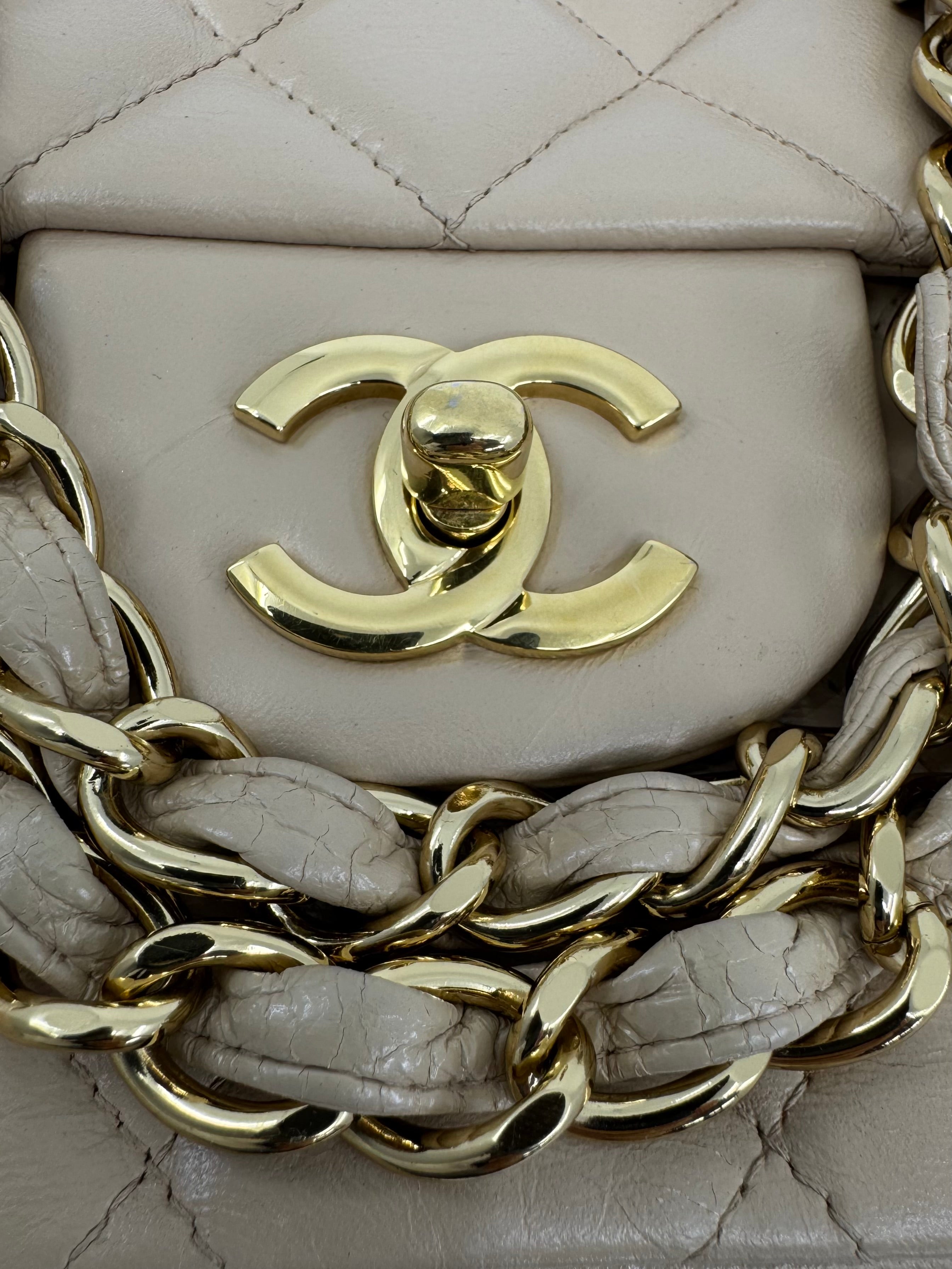Chanel classic flap bag - Jumbo