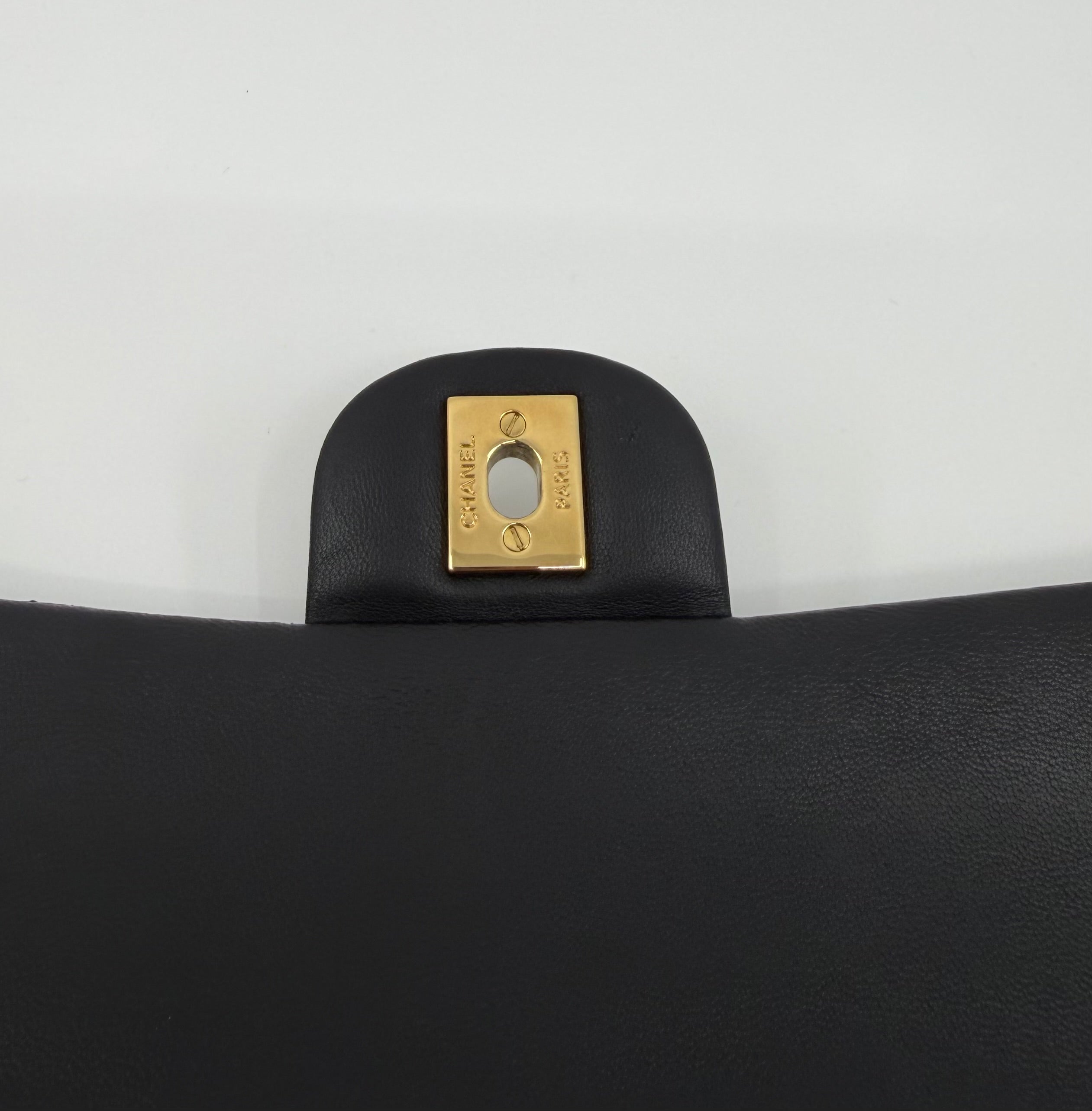 Chanel classic flap bag - Medium