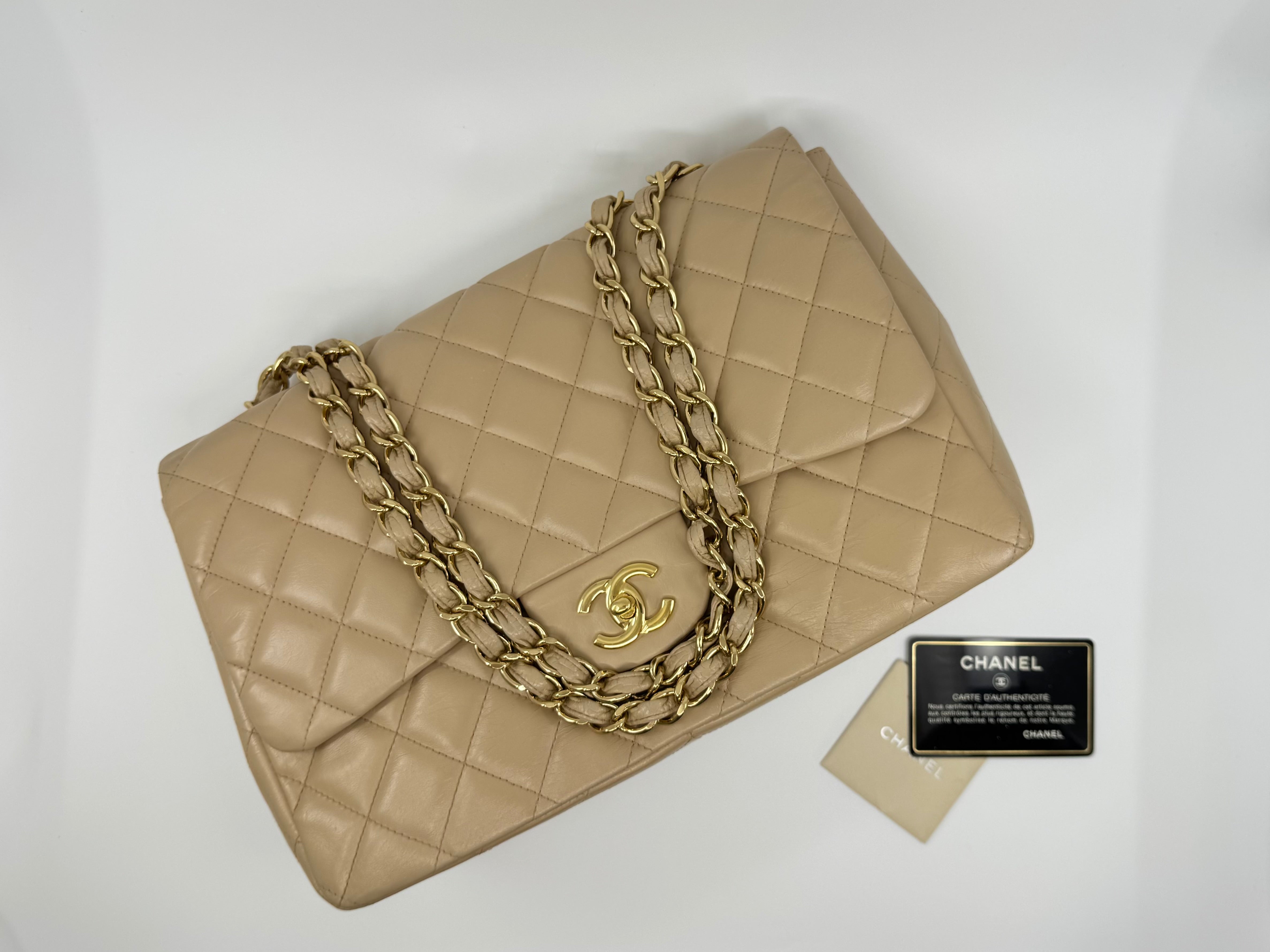 Chanel classic flap bag - Jumbo