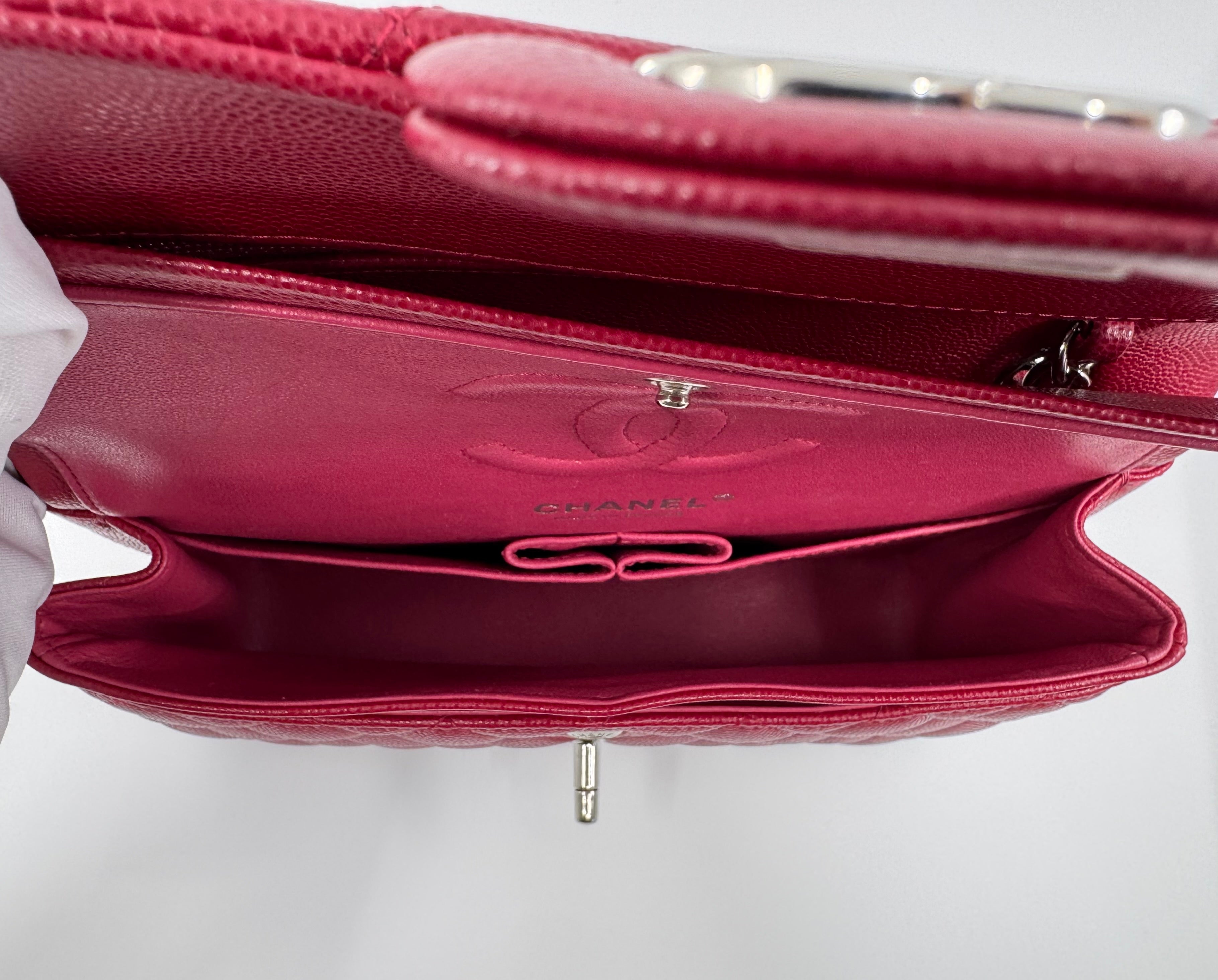 Chanel classic flap small