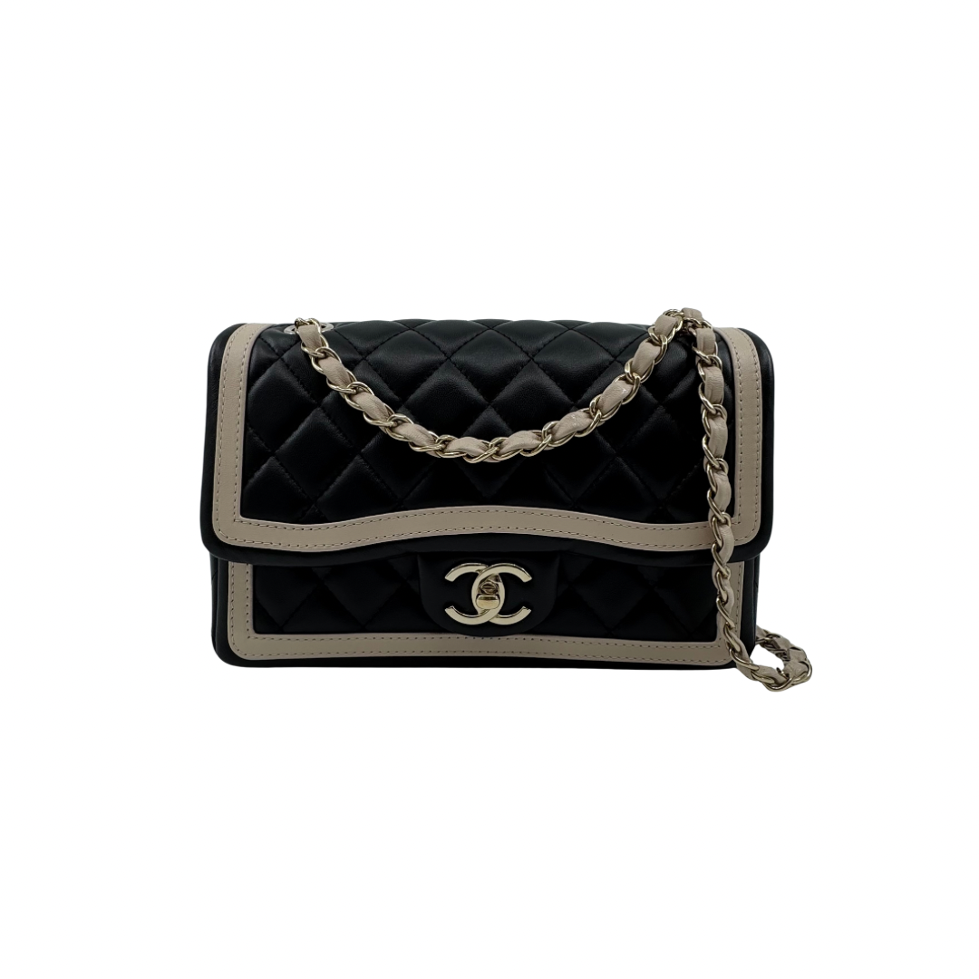 Chanel classic flap bag - small