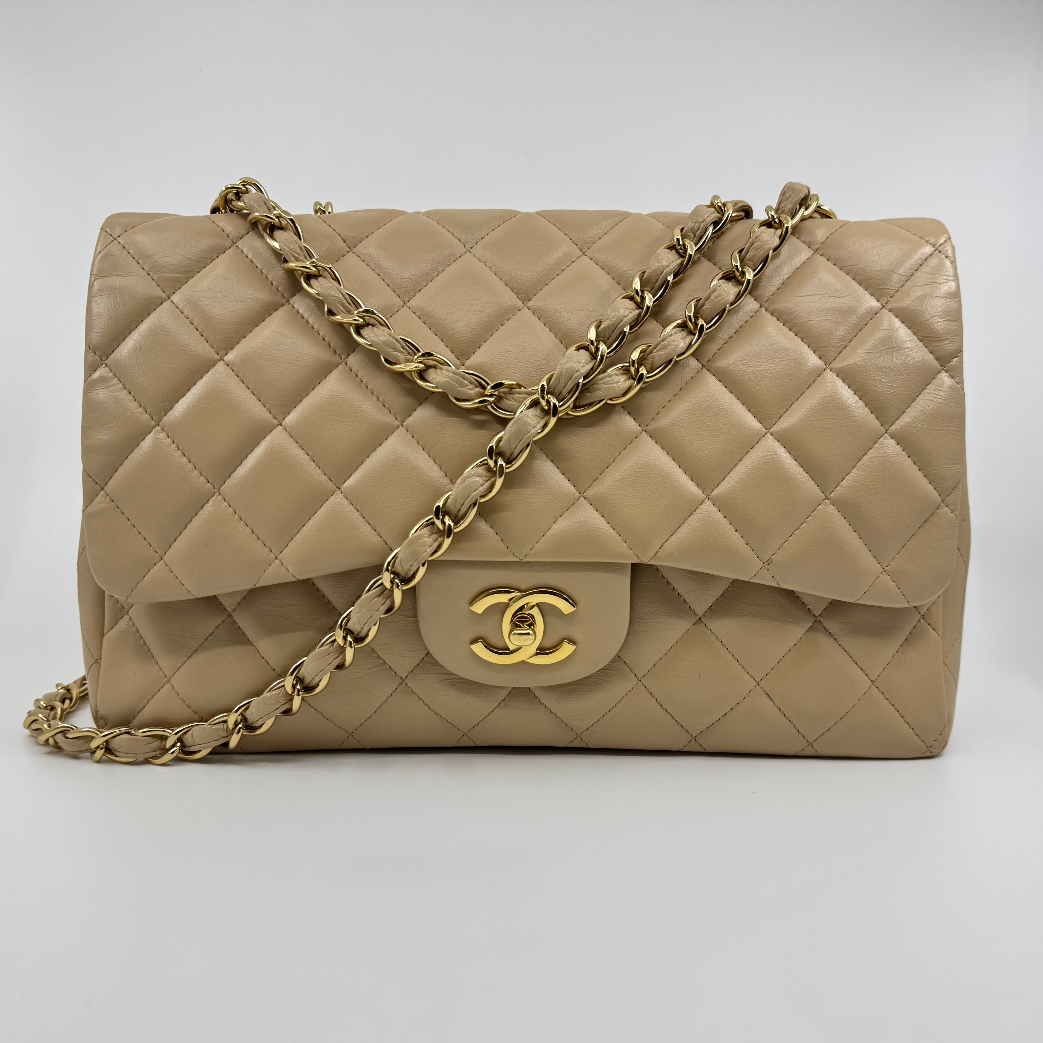 Chanel classic flap bag - Jumbo