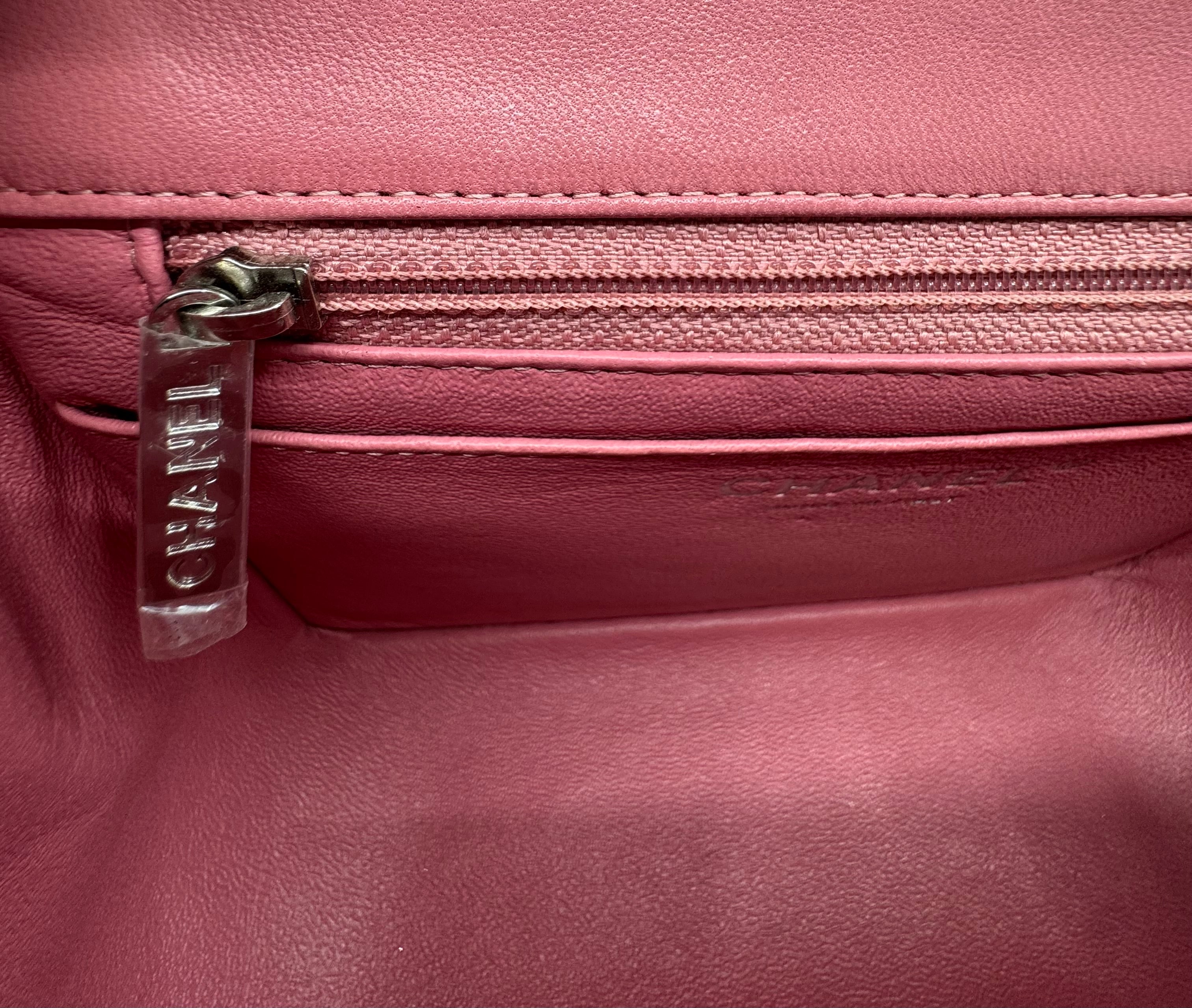 Chanel classic flap bag - Mini square