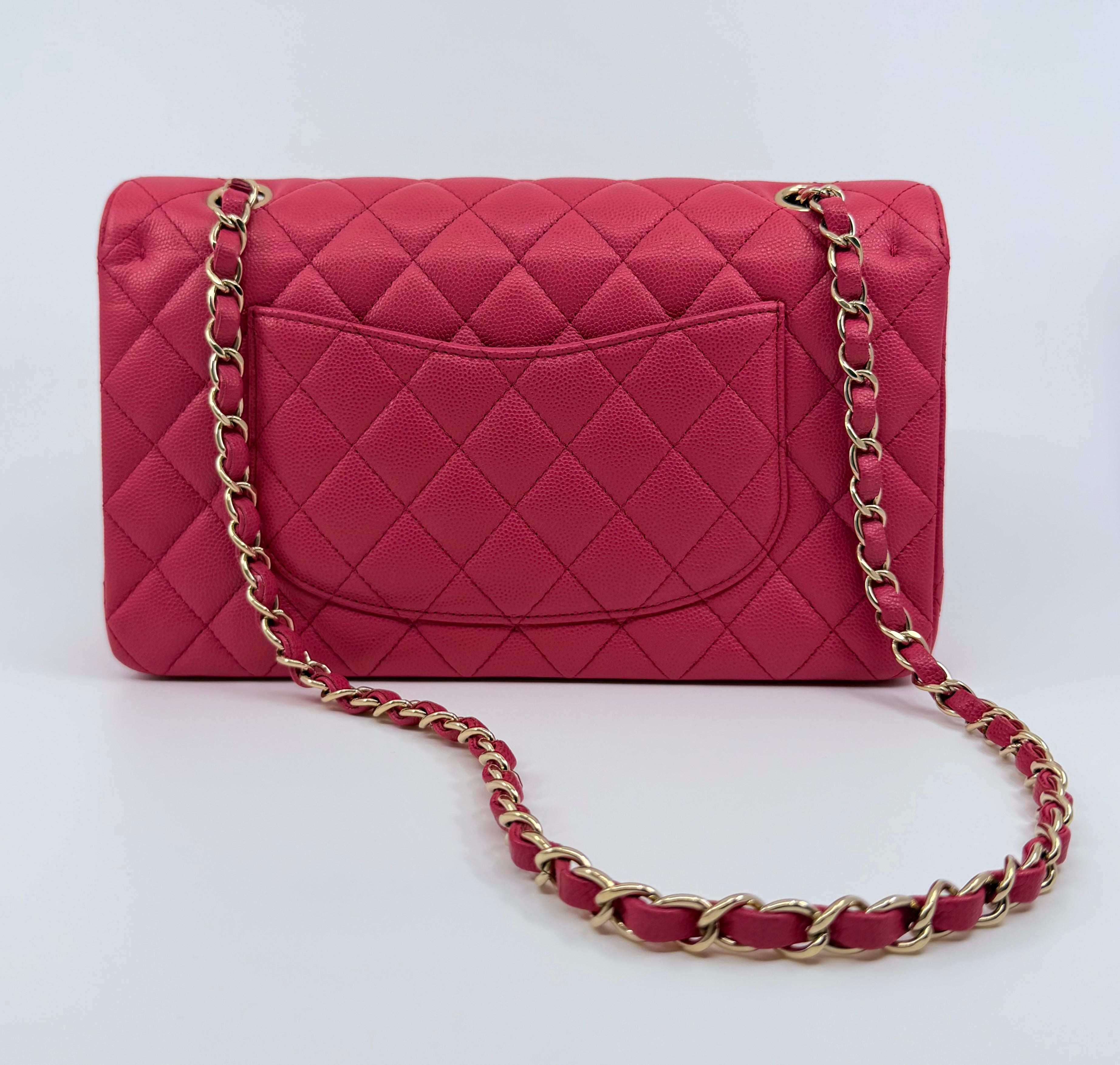 Chanel classic flap bag - medium