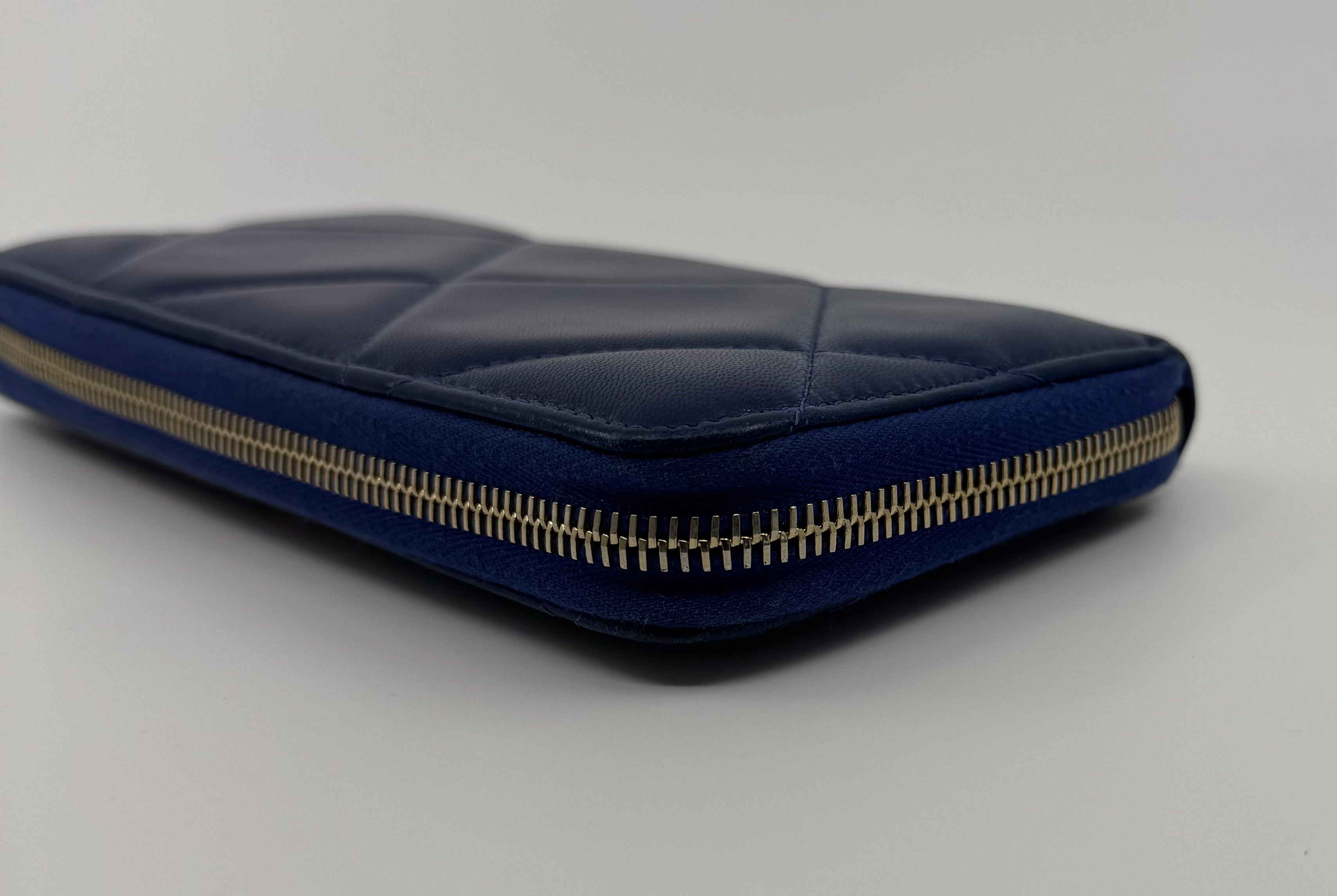 Chanel wallet