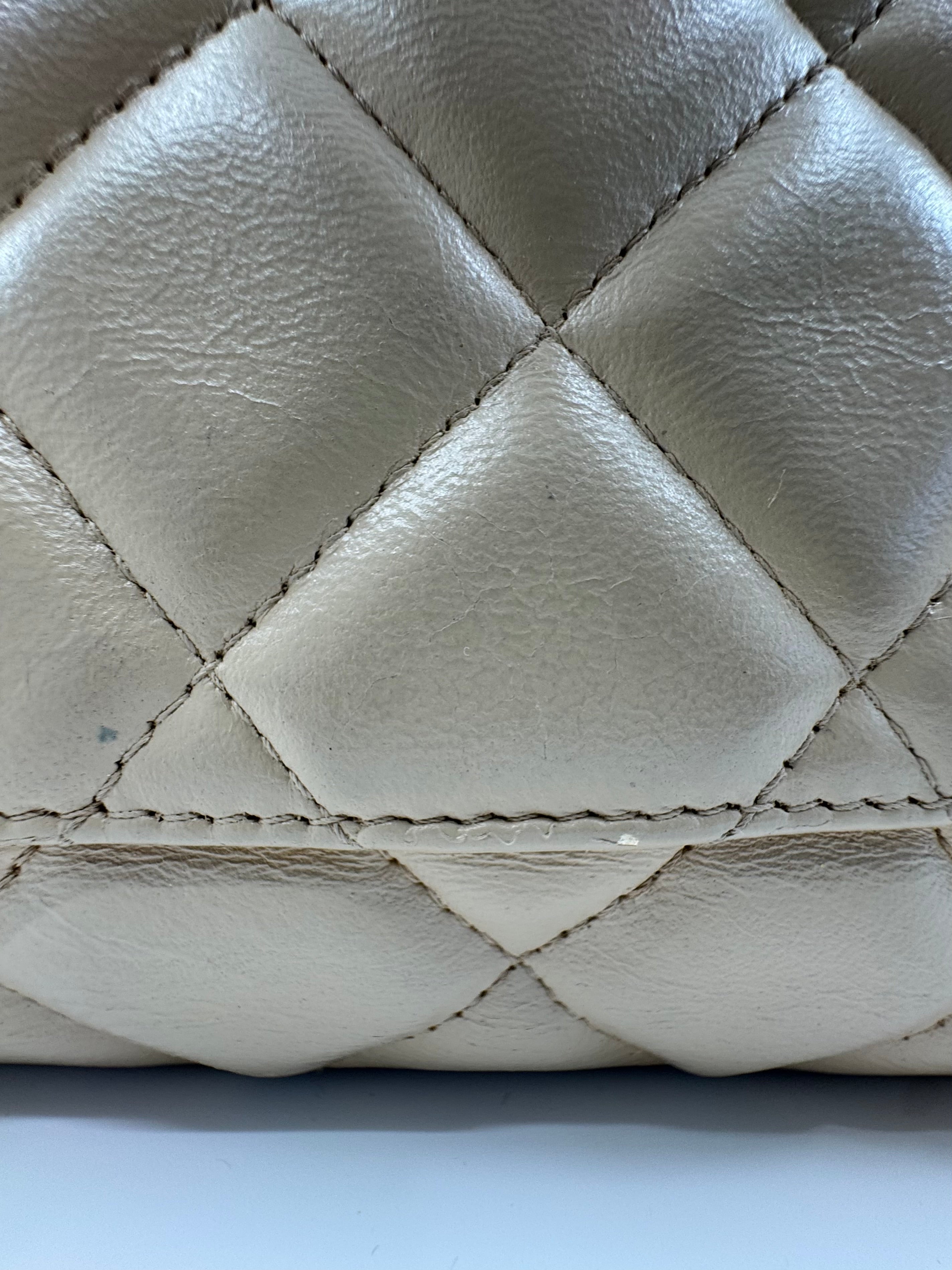 Chanel classic flap bag - Jumbo