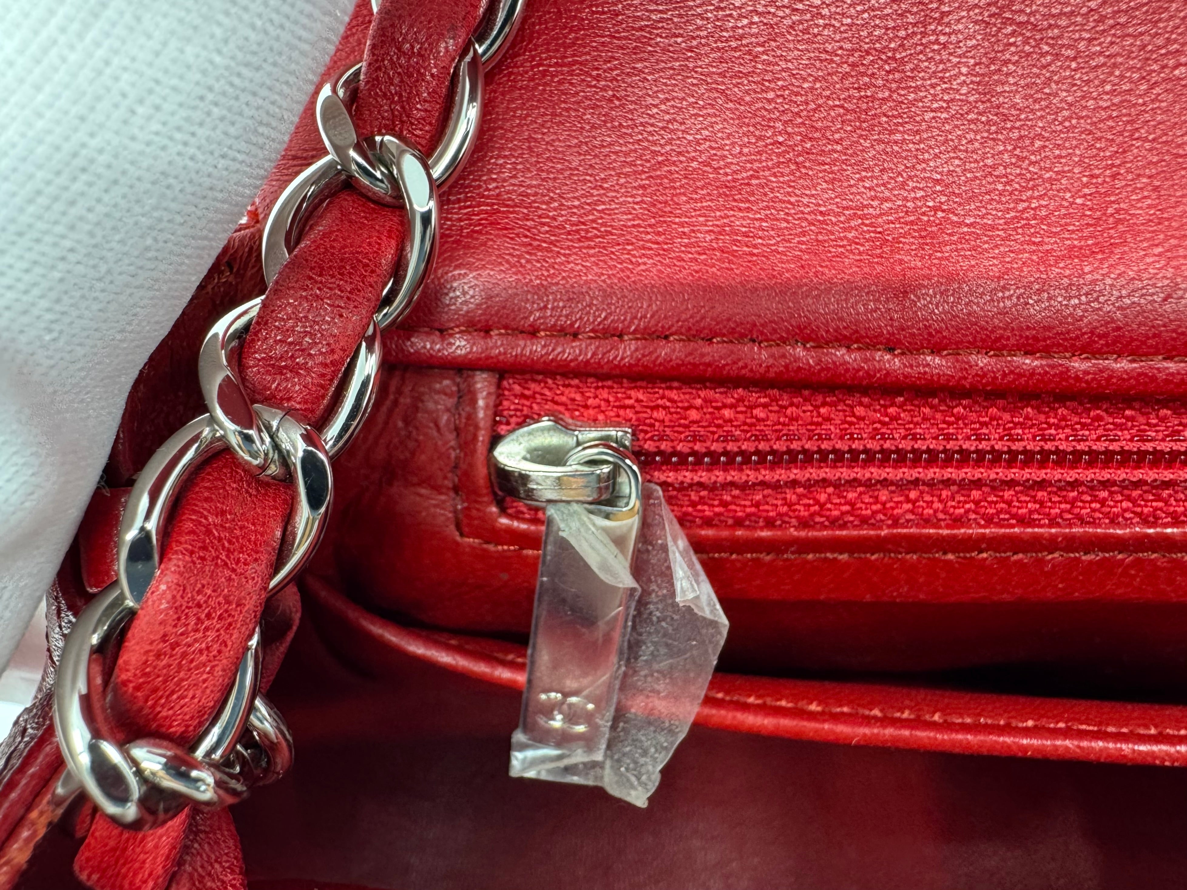 Chanel classic flap bag - mini square