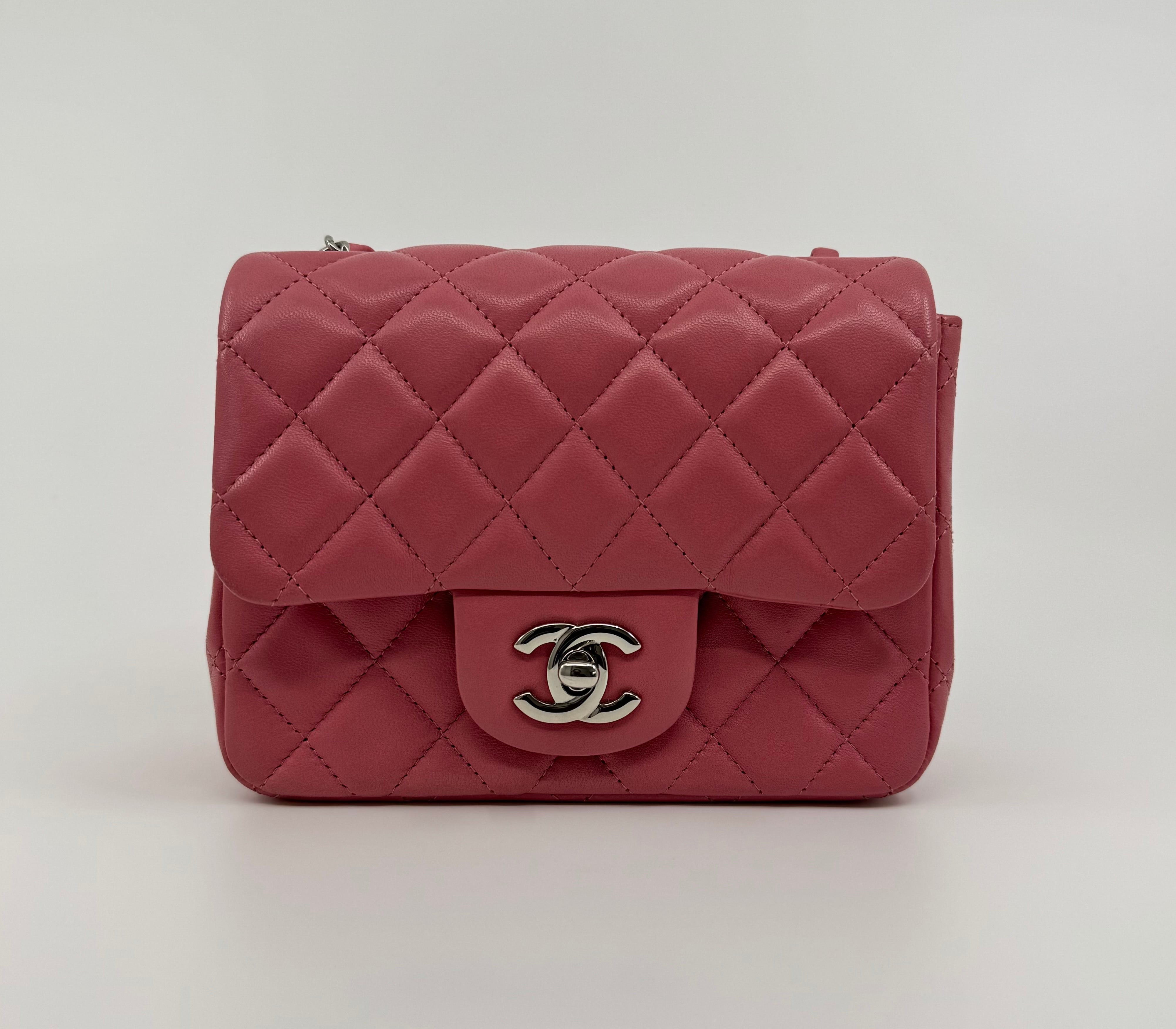 Chanel classic flap bag - Mini square