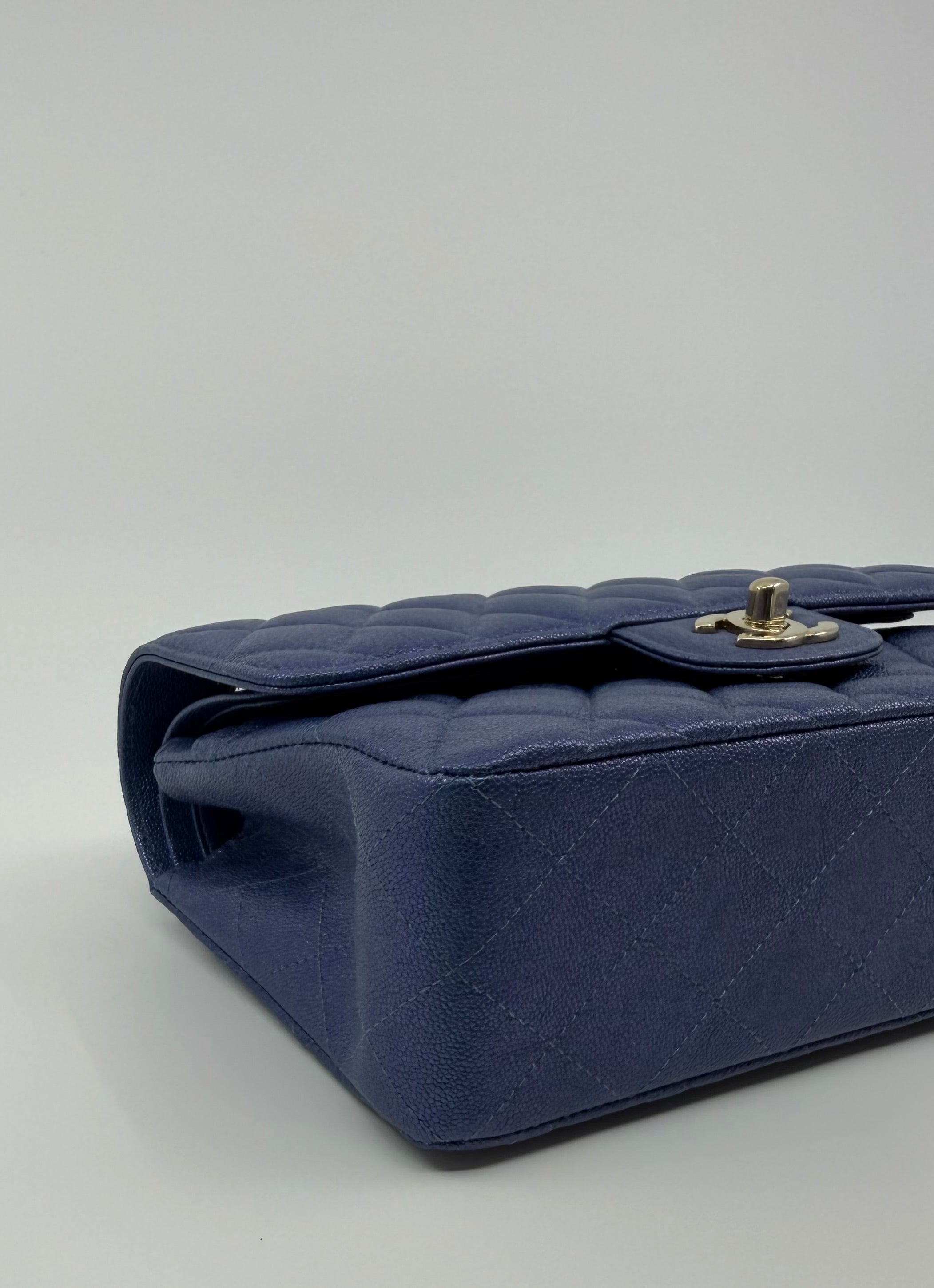 Chanel classic flap bag - Small