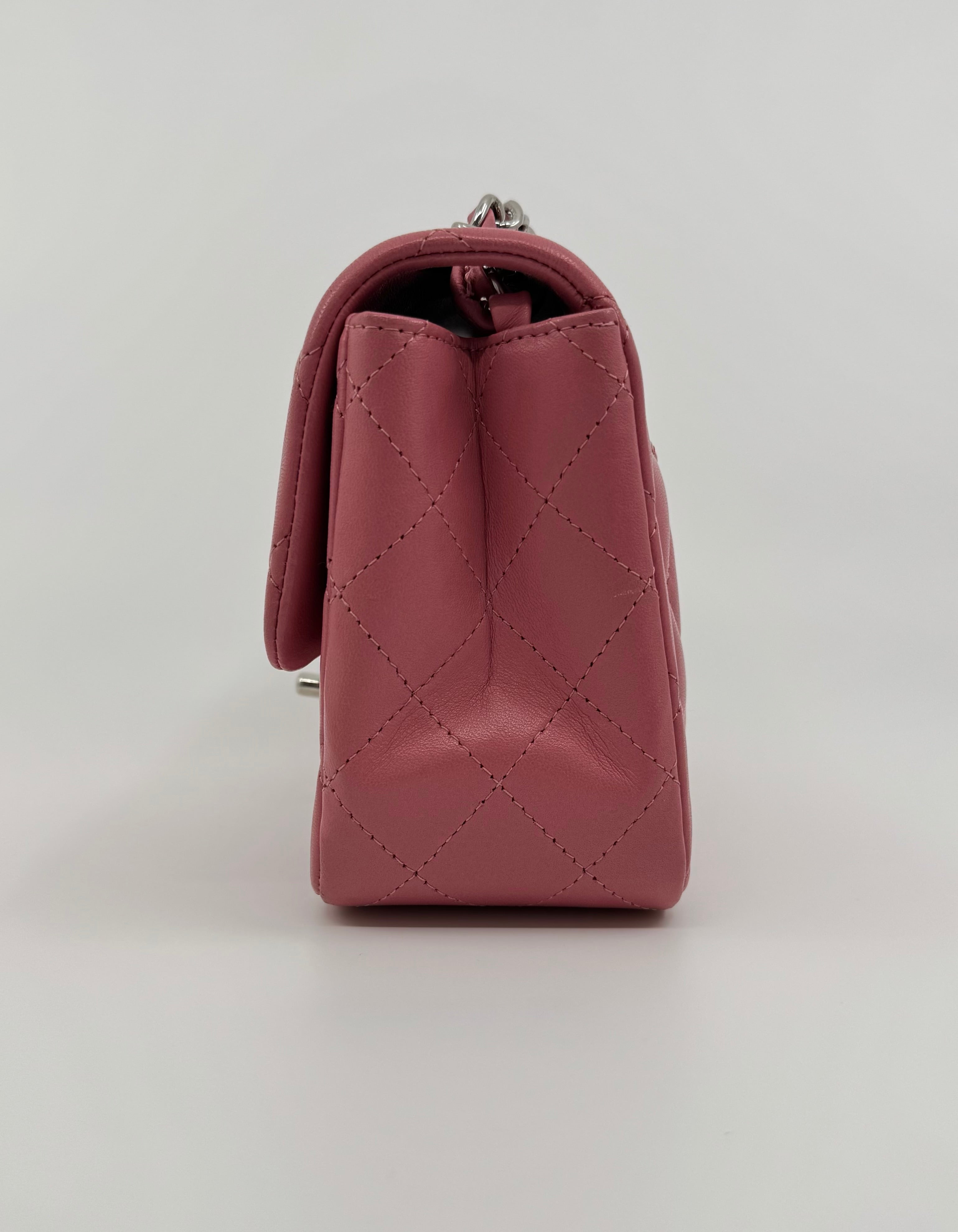 Chanel classic flap bag - Mini square