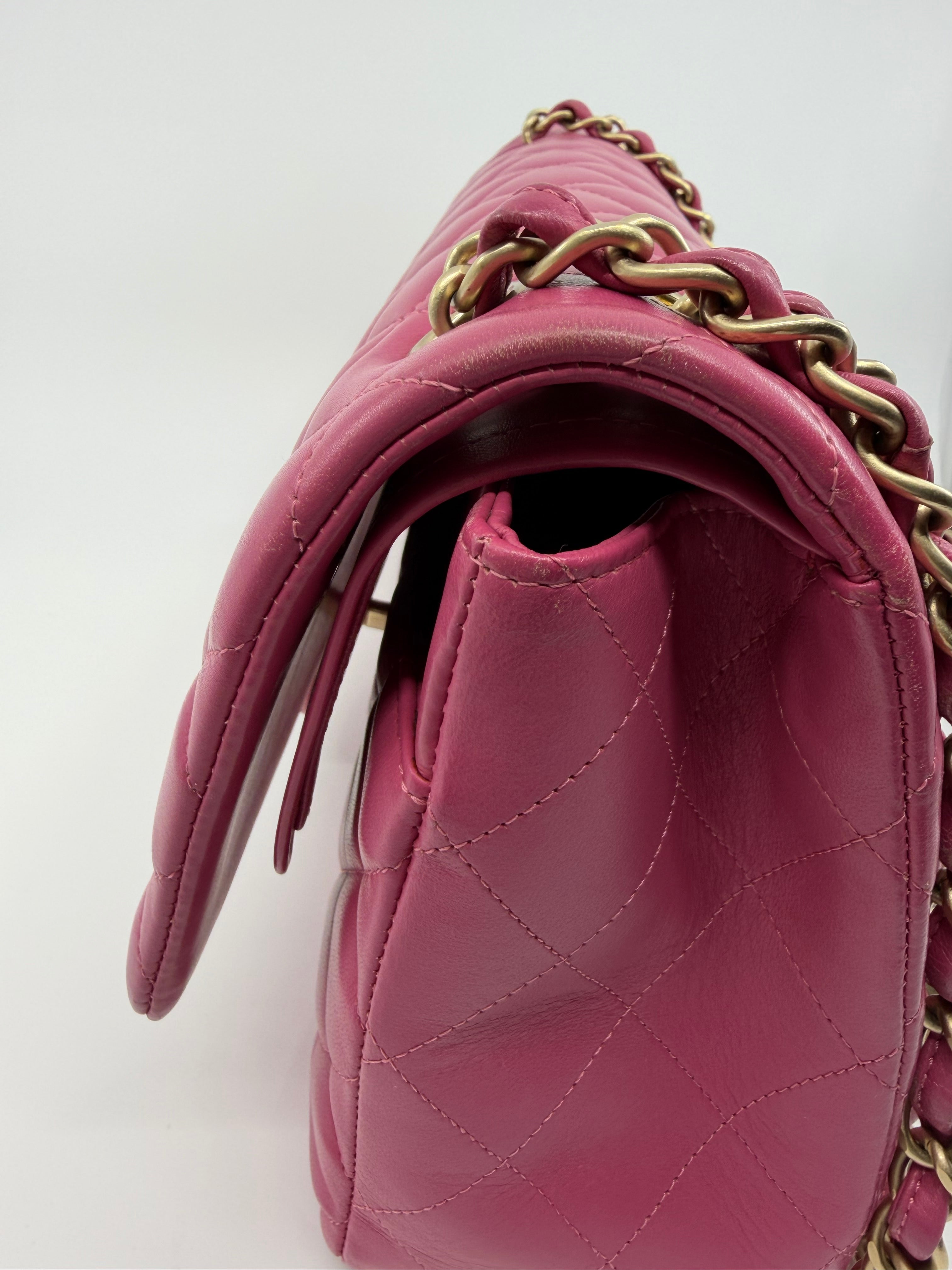 Chanel classic flap bag - Jumbo