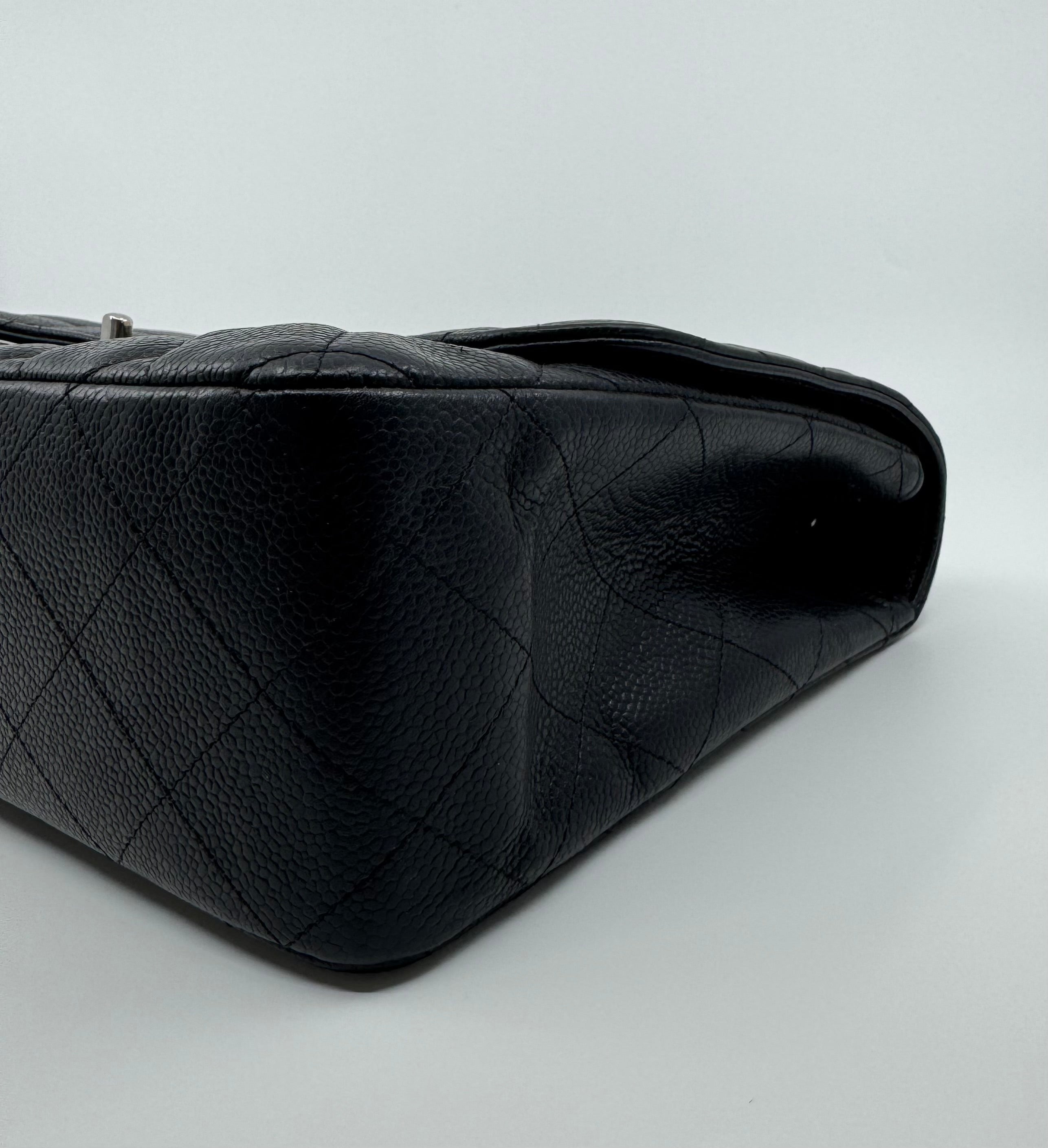 Chanel classic flap bag - Jumbo