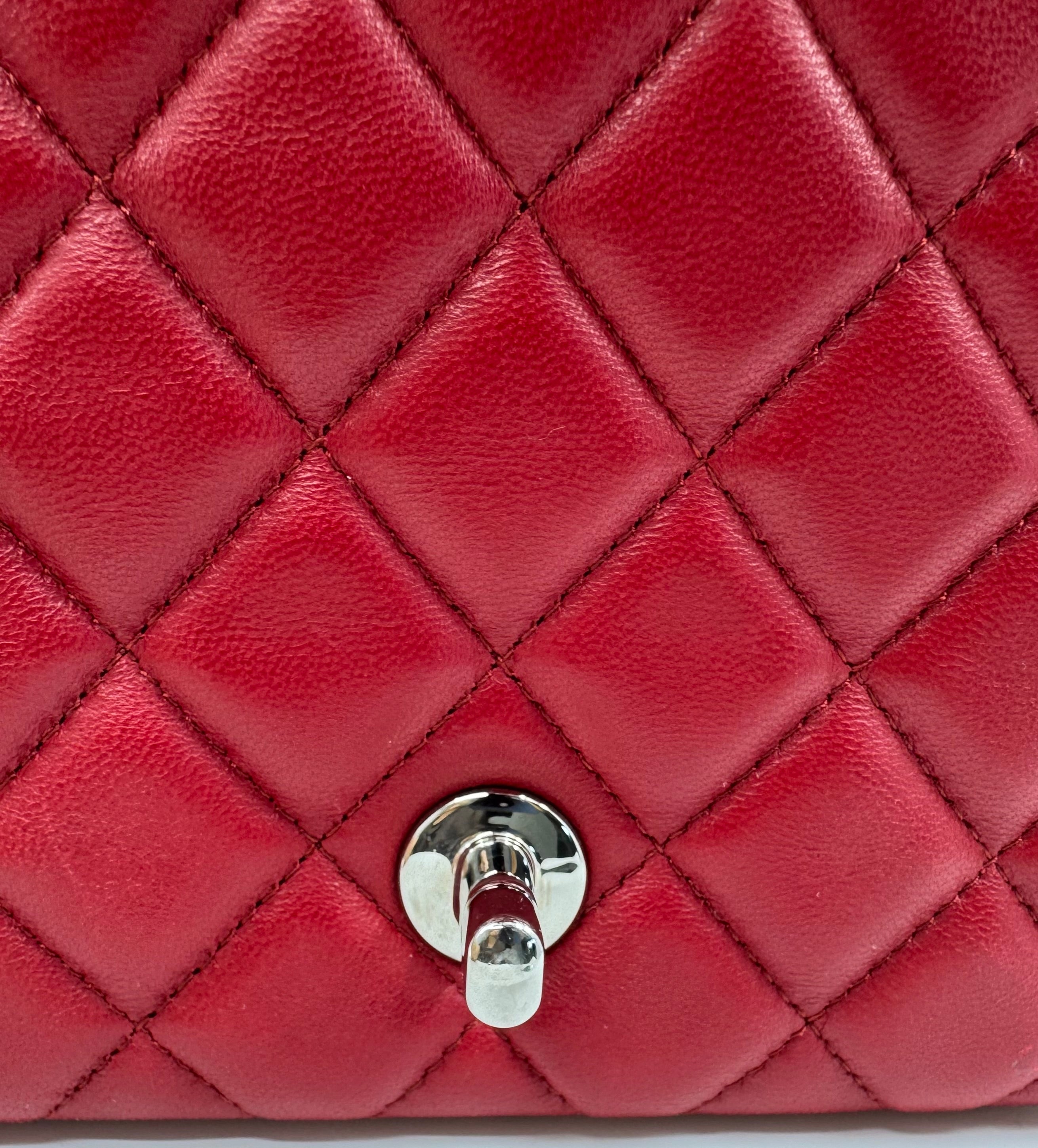 Chanel classic flap bag - mini square