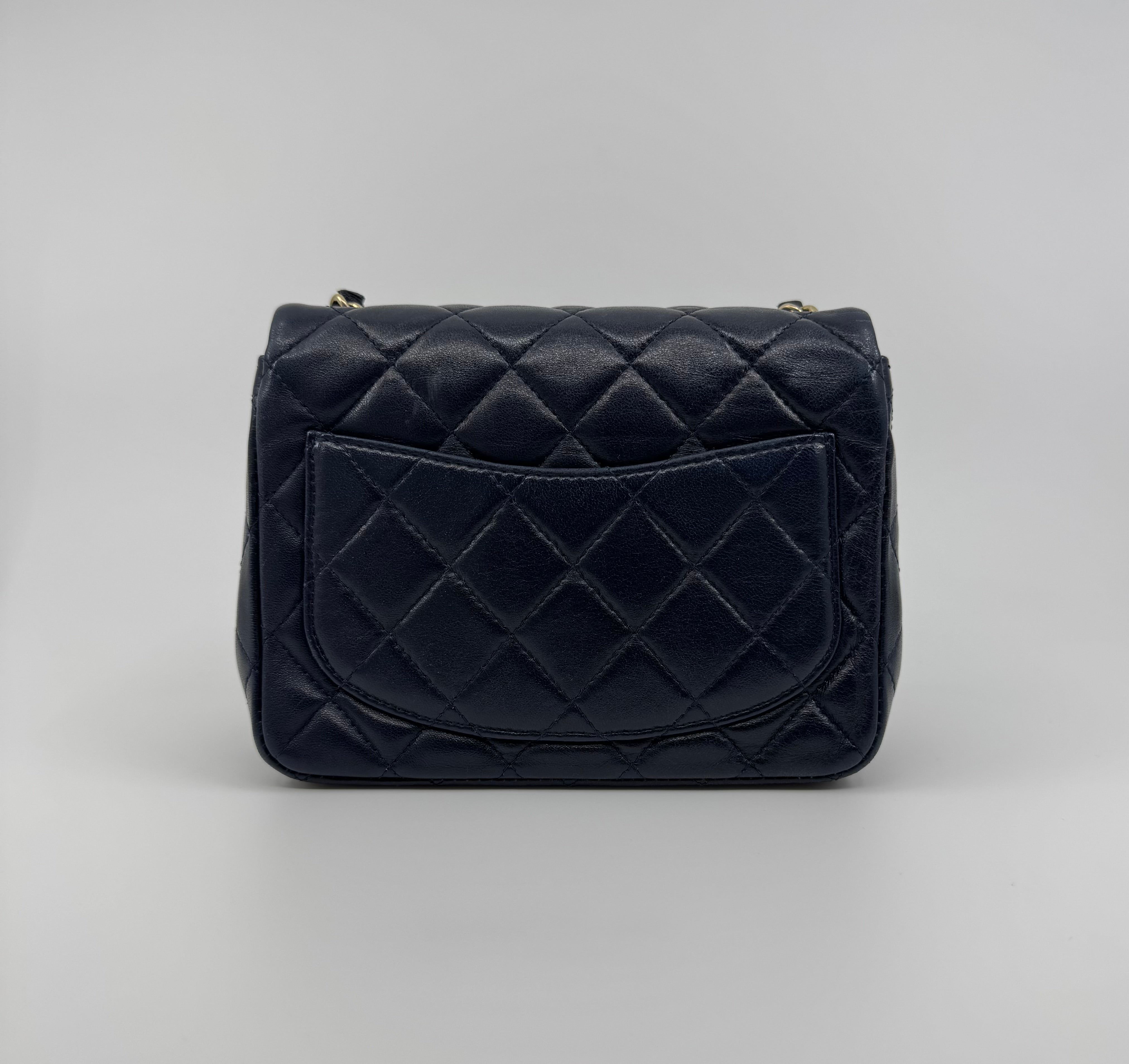 Chanel classic flap bag - Mini square