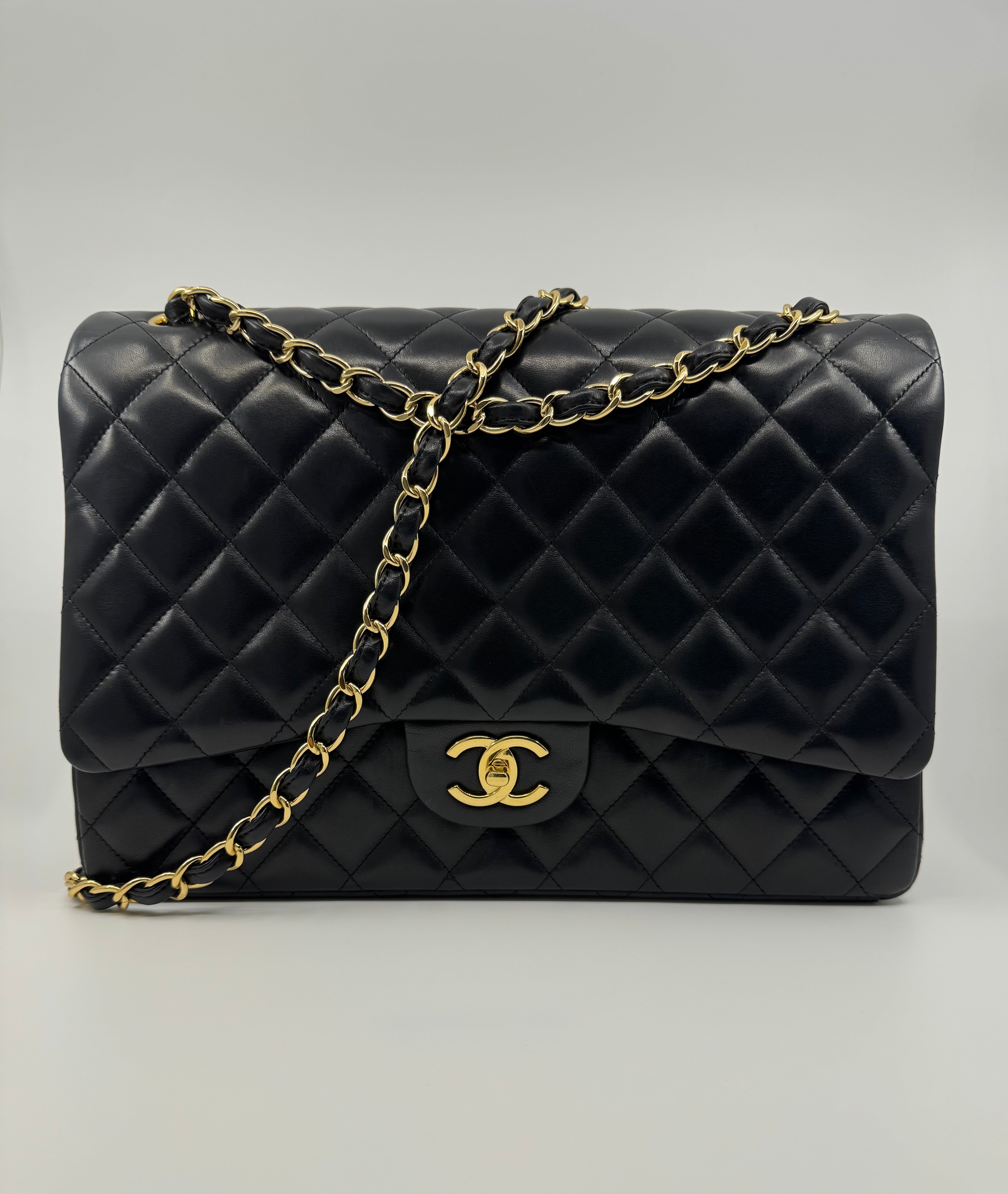 Chanel classic flap bag - Maxi
