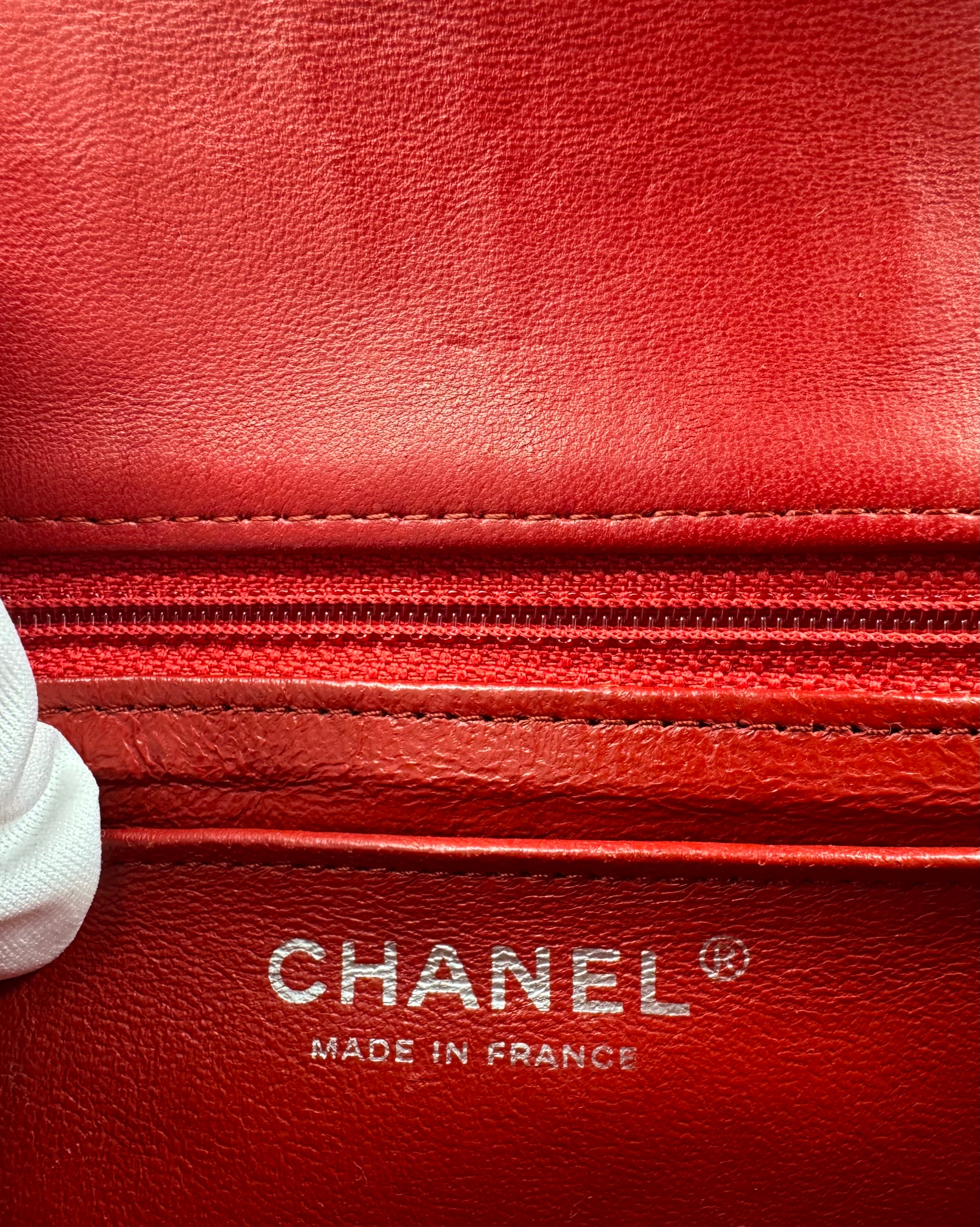 Chanel classic flap bag - mini square