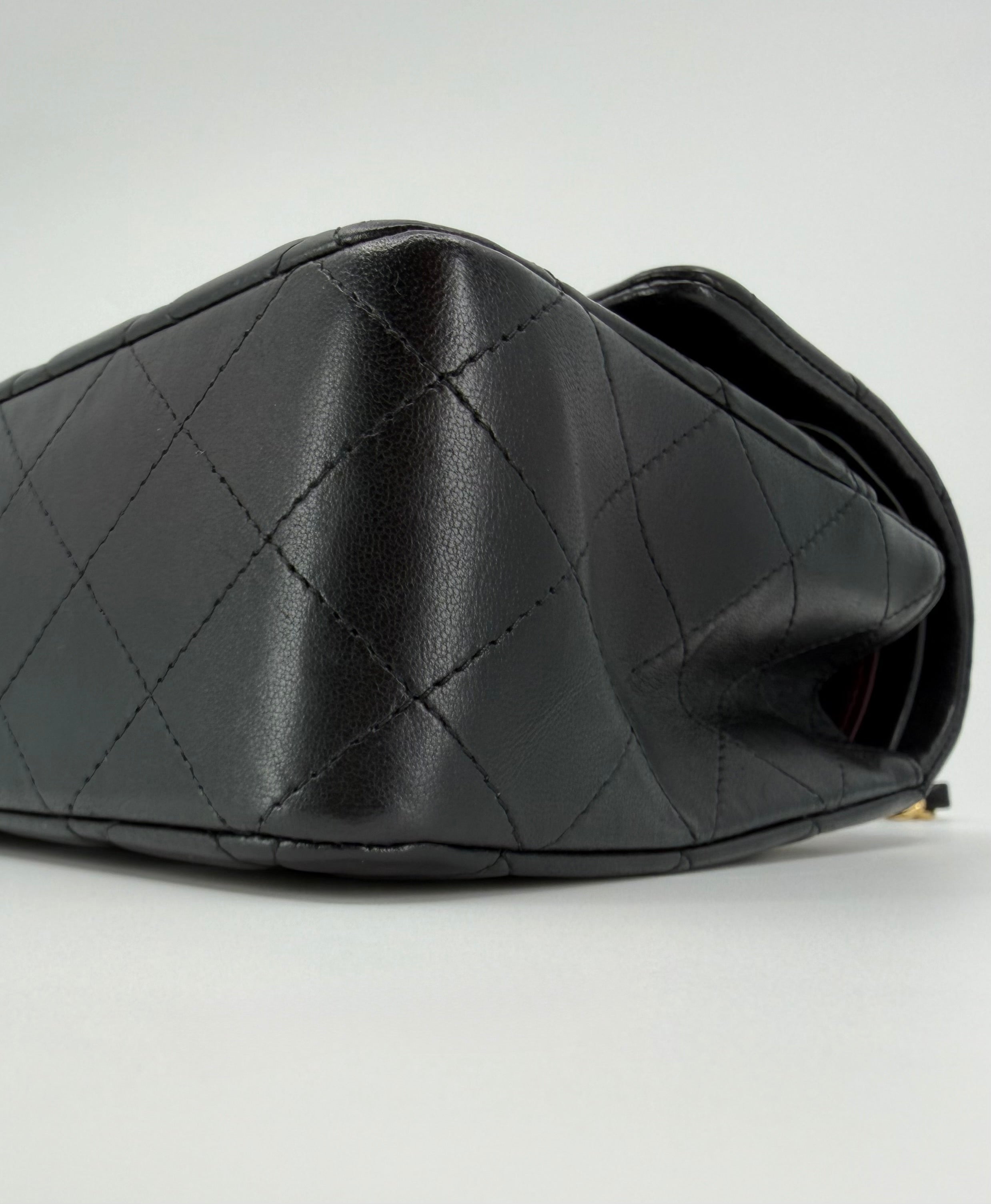 Chanel classic flap bag - Medium