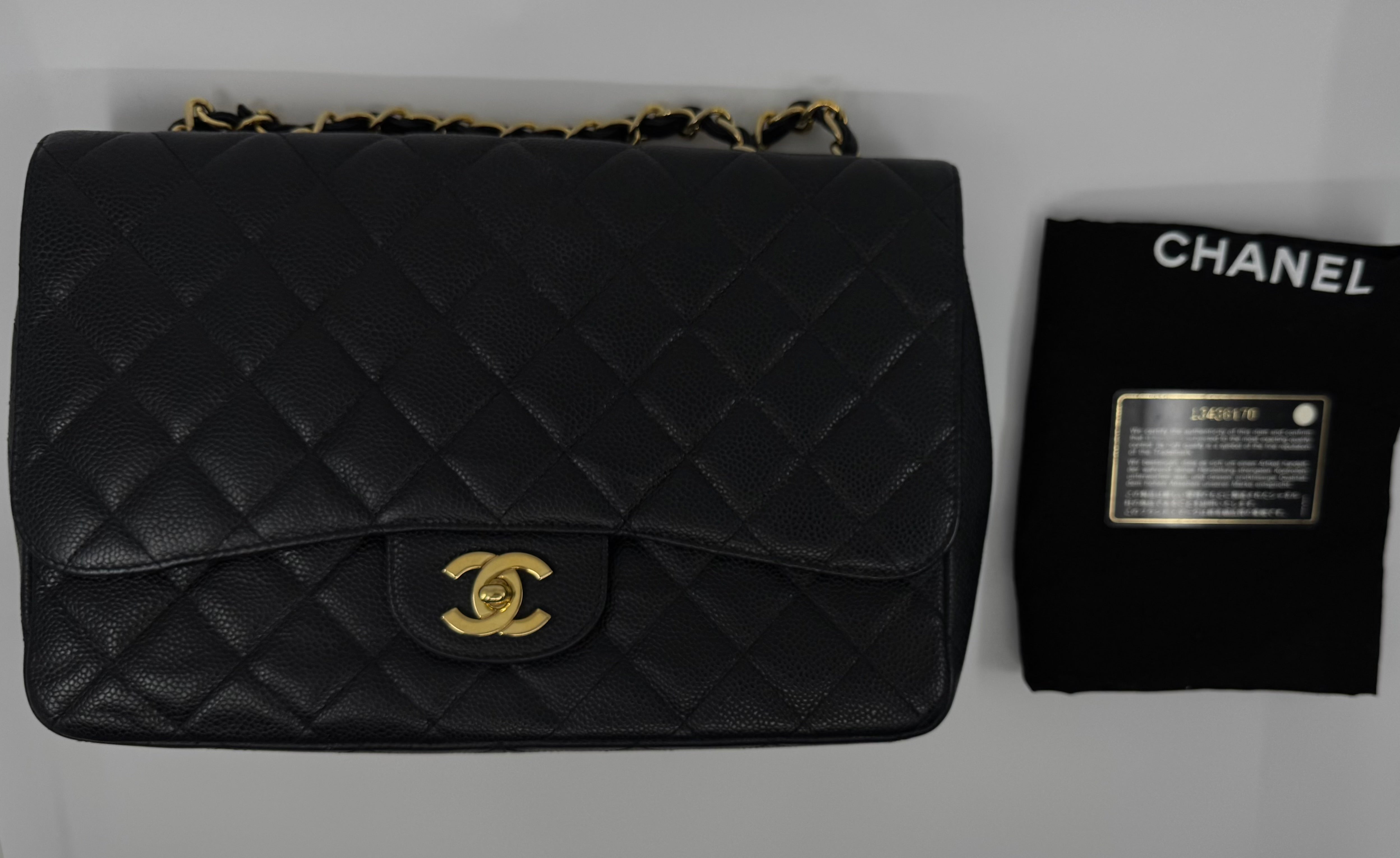 Chanel classic flap bag - Jumbo