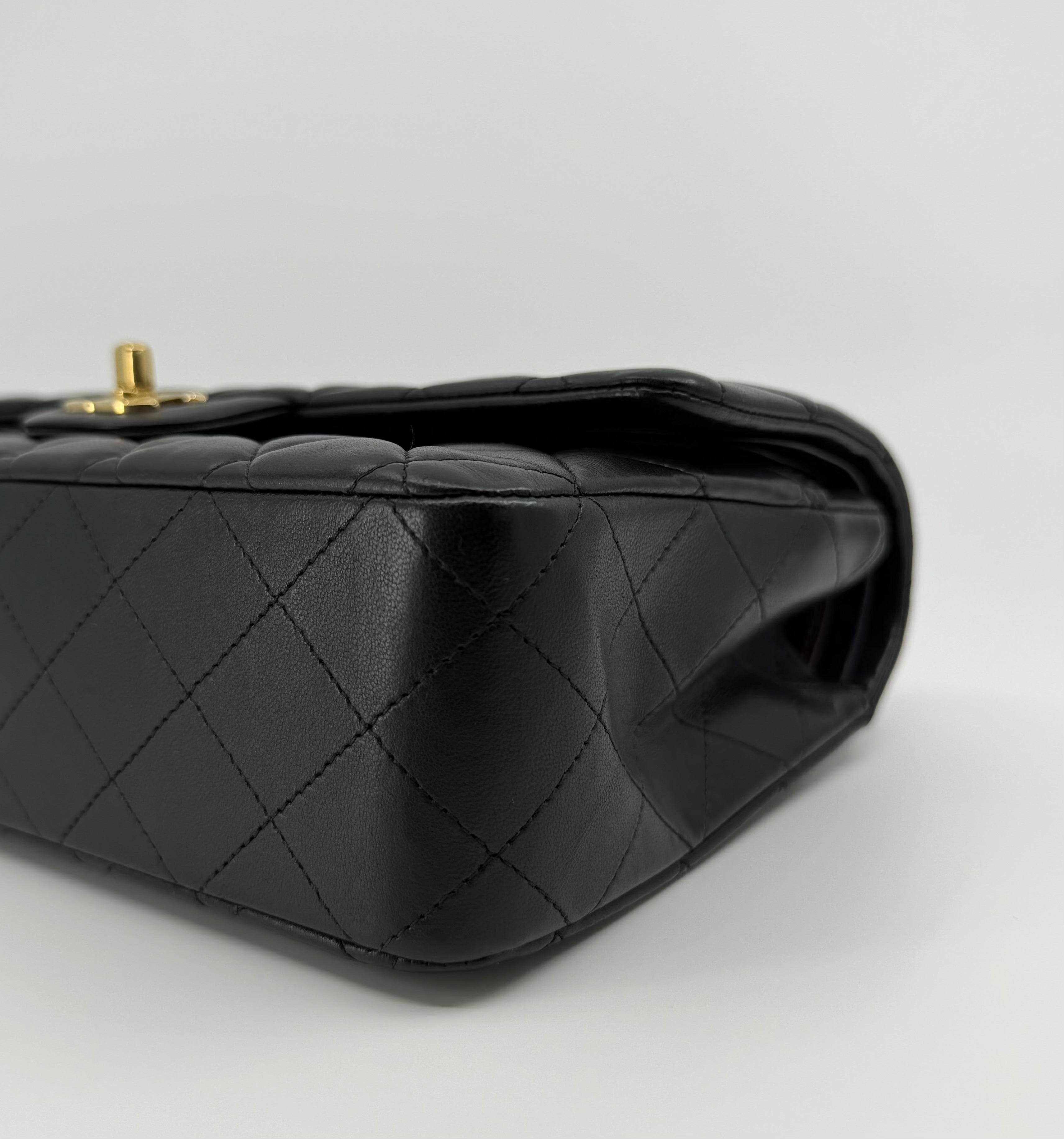 Chanel classic flap bag - Medium