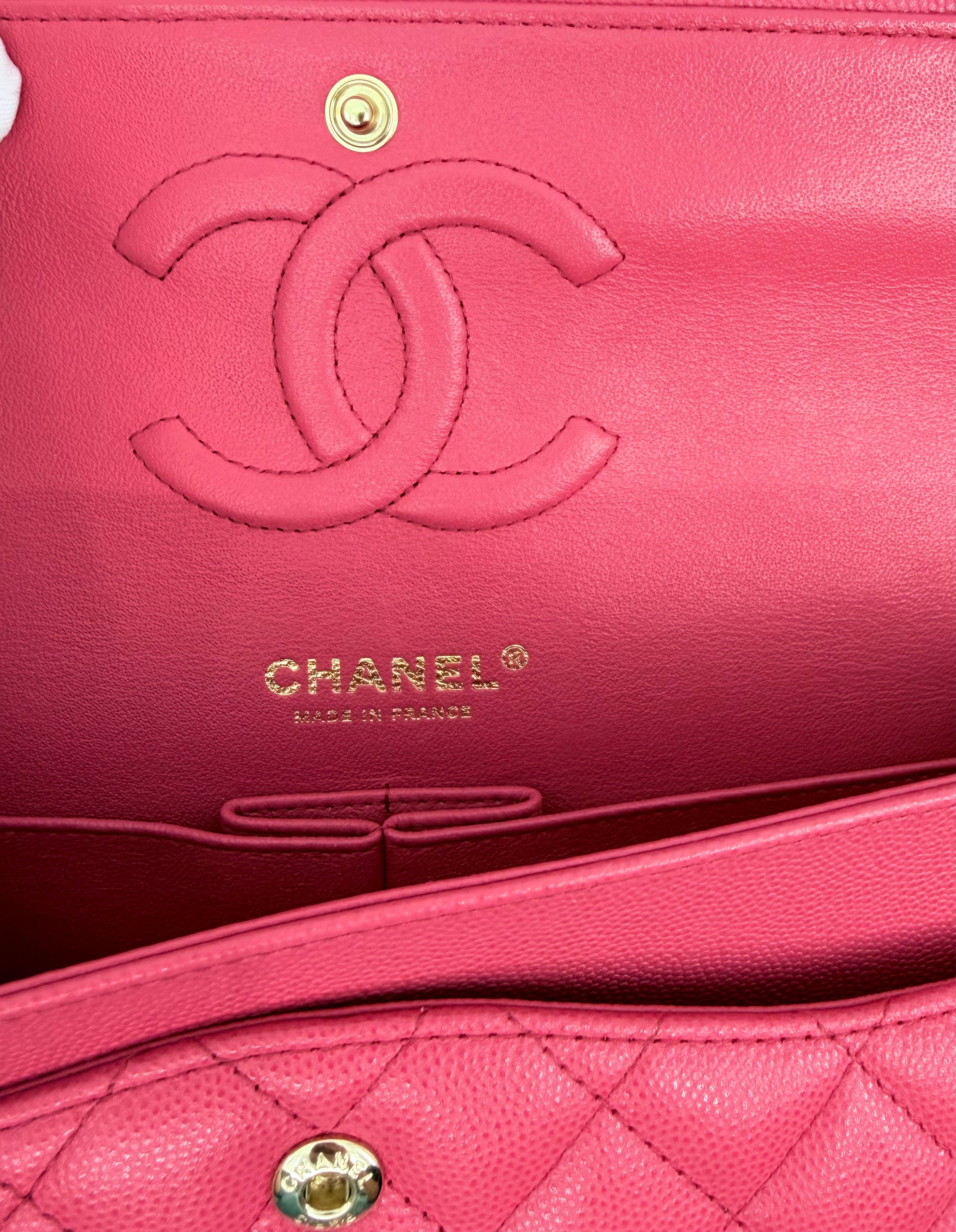 Chanel classic flap bag - medium