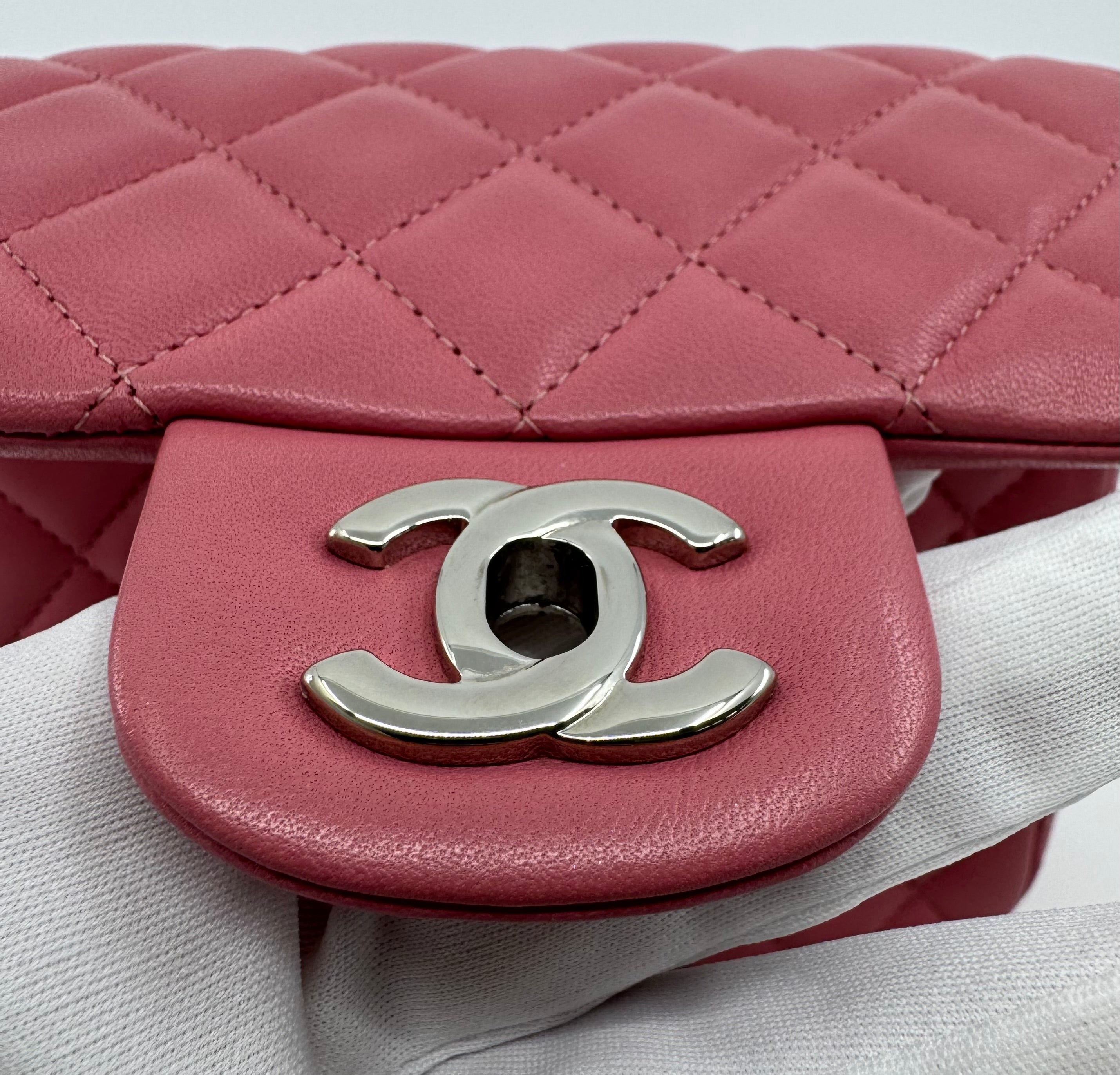 Chanel classic flap bag - Mini square