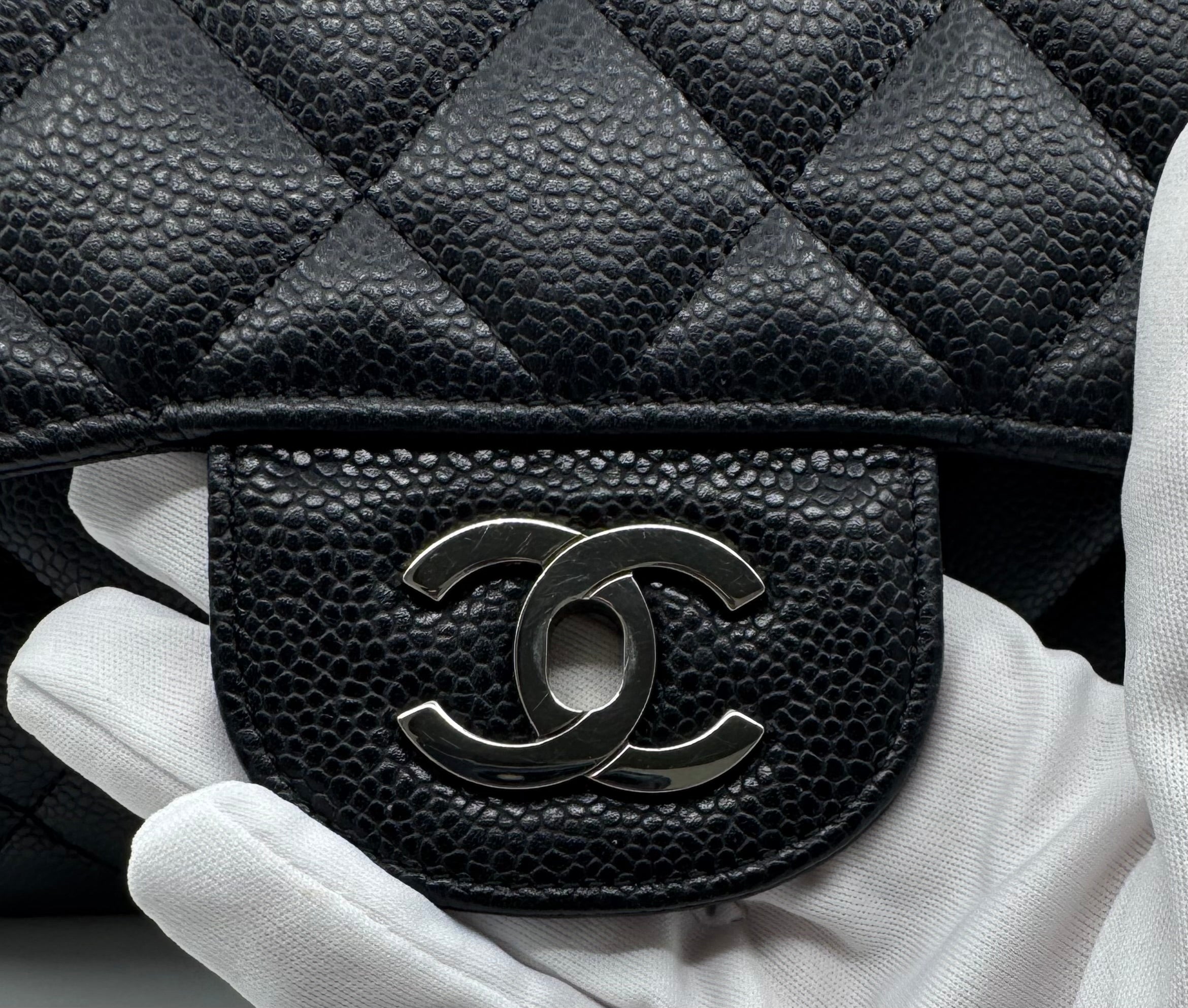 Chanel classic flap bag - Jumbo