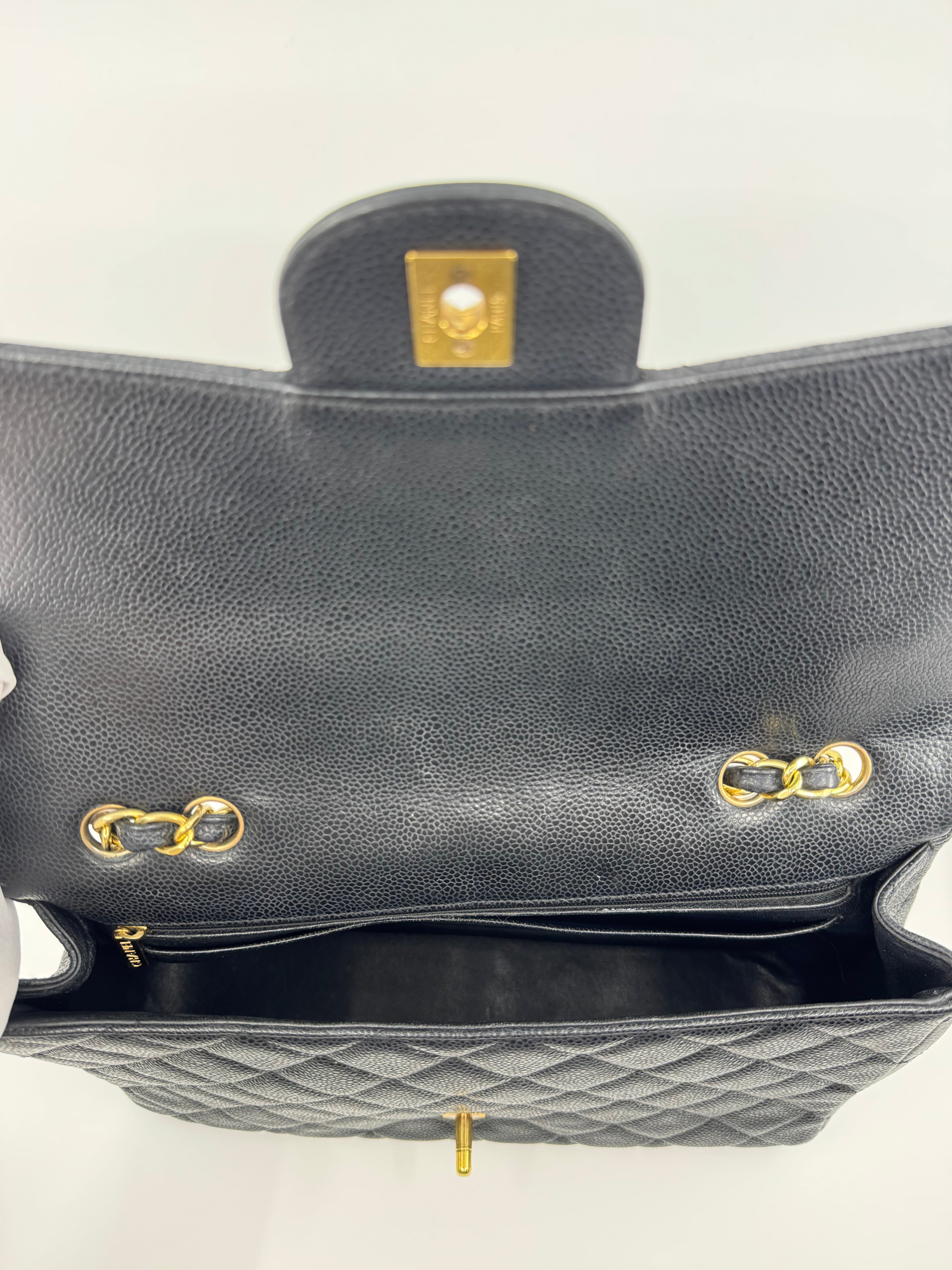 Chanel classic flap bag - Jumbo