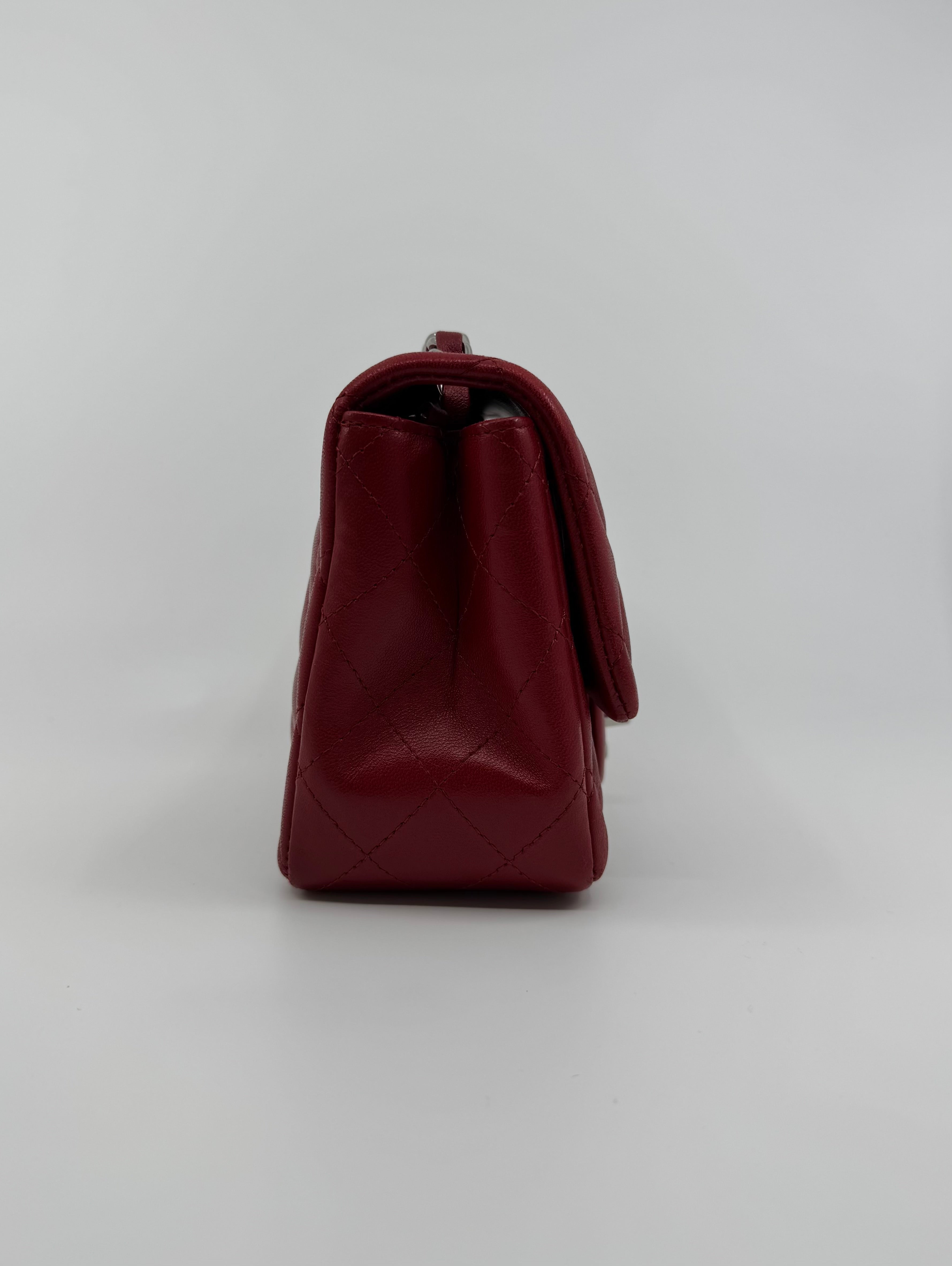 Chanel classic flap bag - mini square