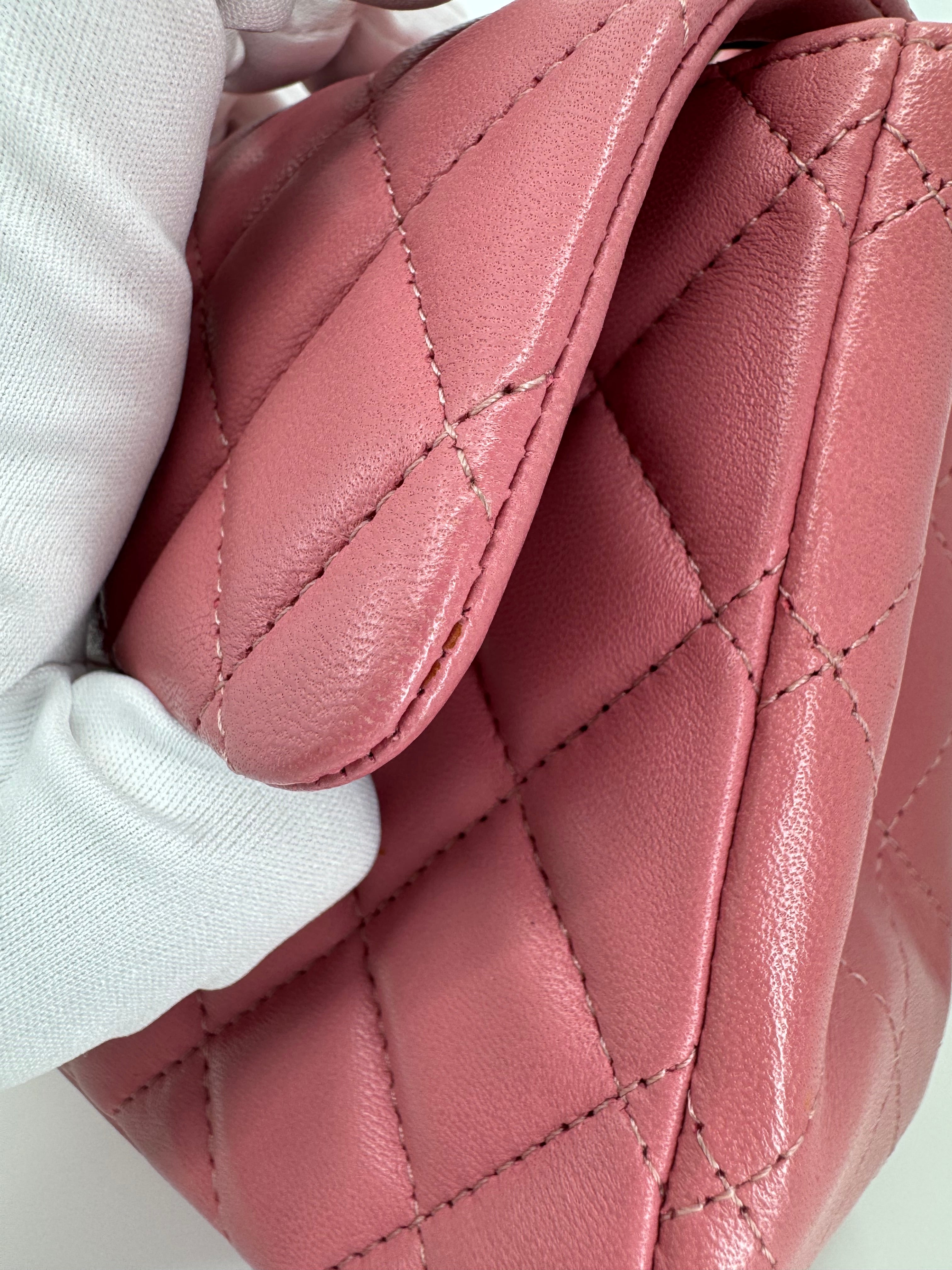 Chanel classic flap bag - Mini square