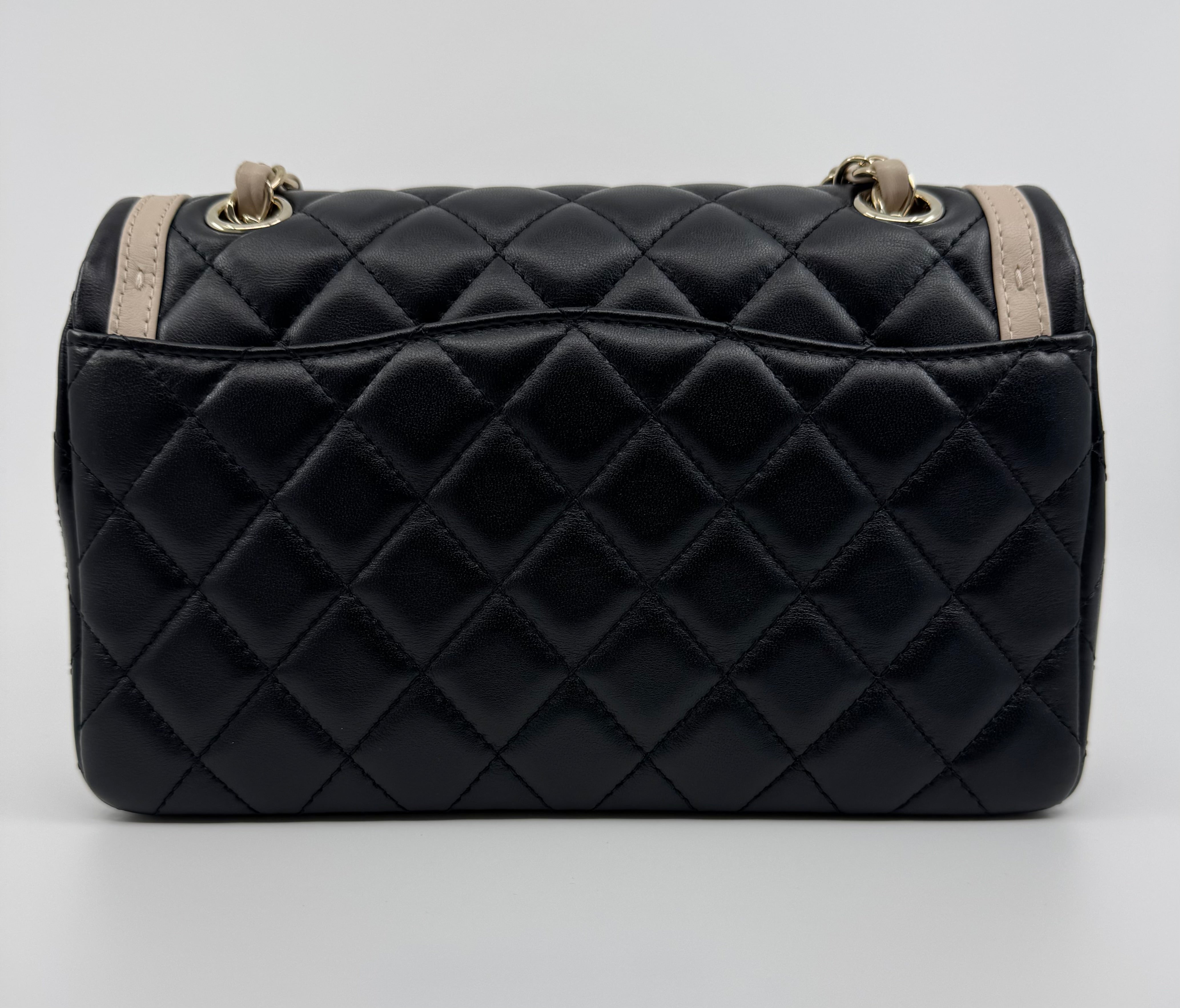 Chanel classic flap bag - small