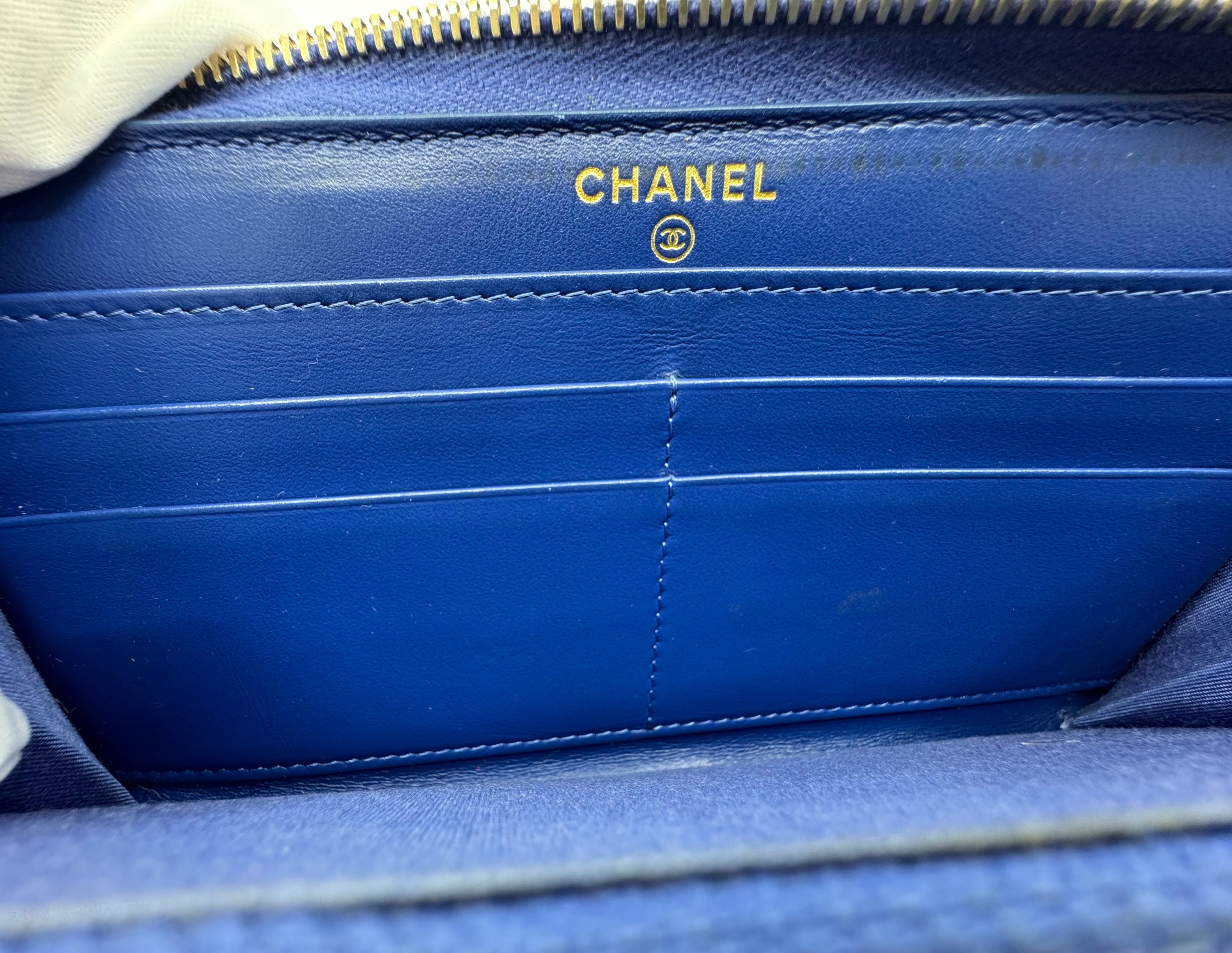 Chanel wallet