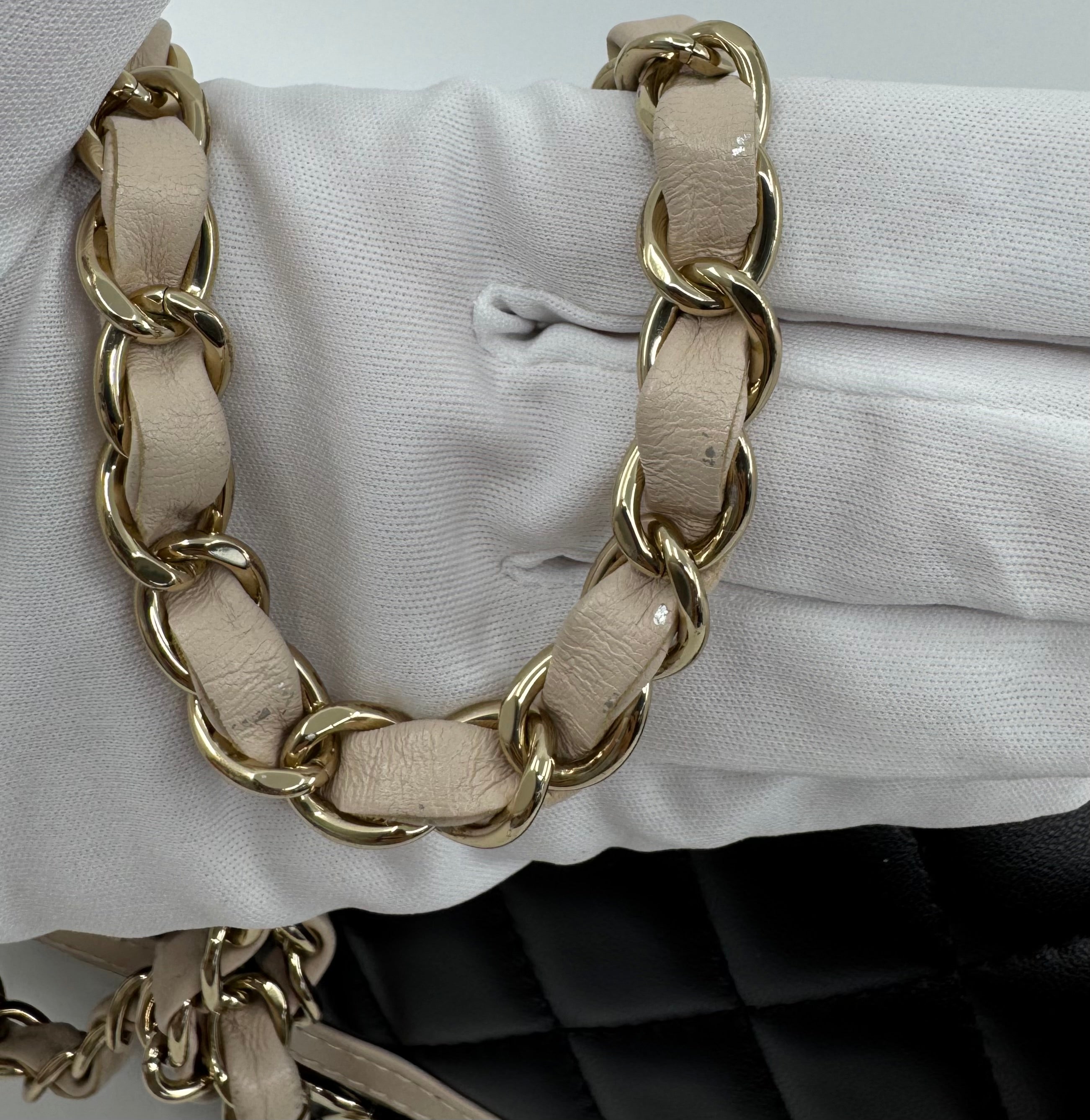 Chanel classic flap bag - small