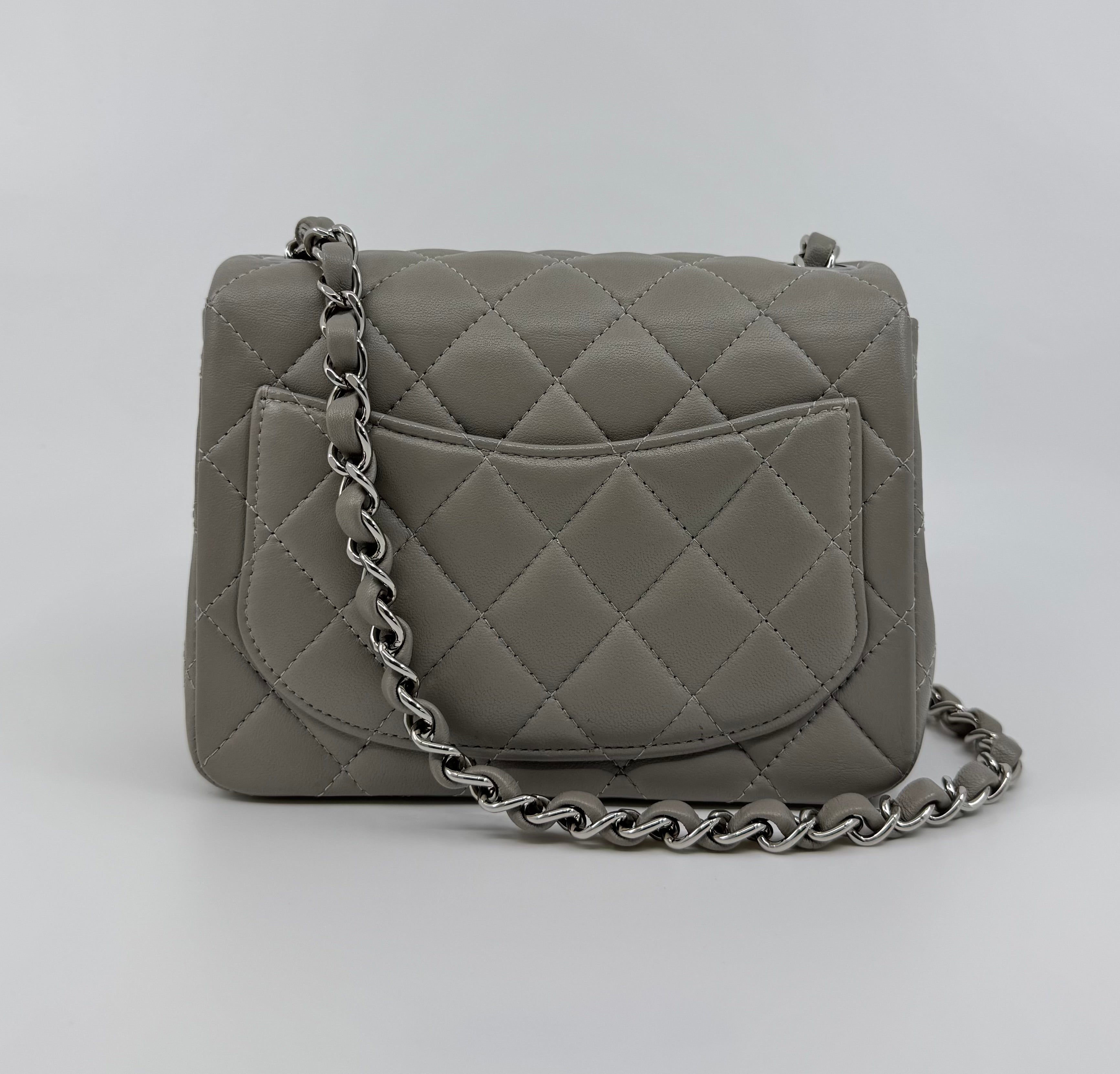 Chanel classic flap bag - Mini square