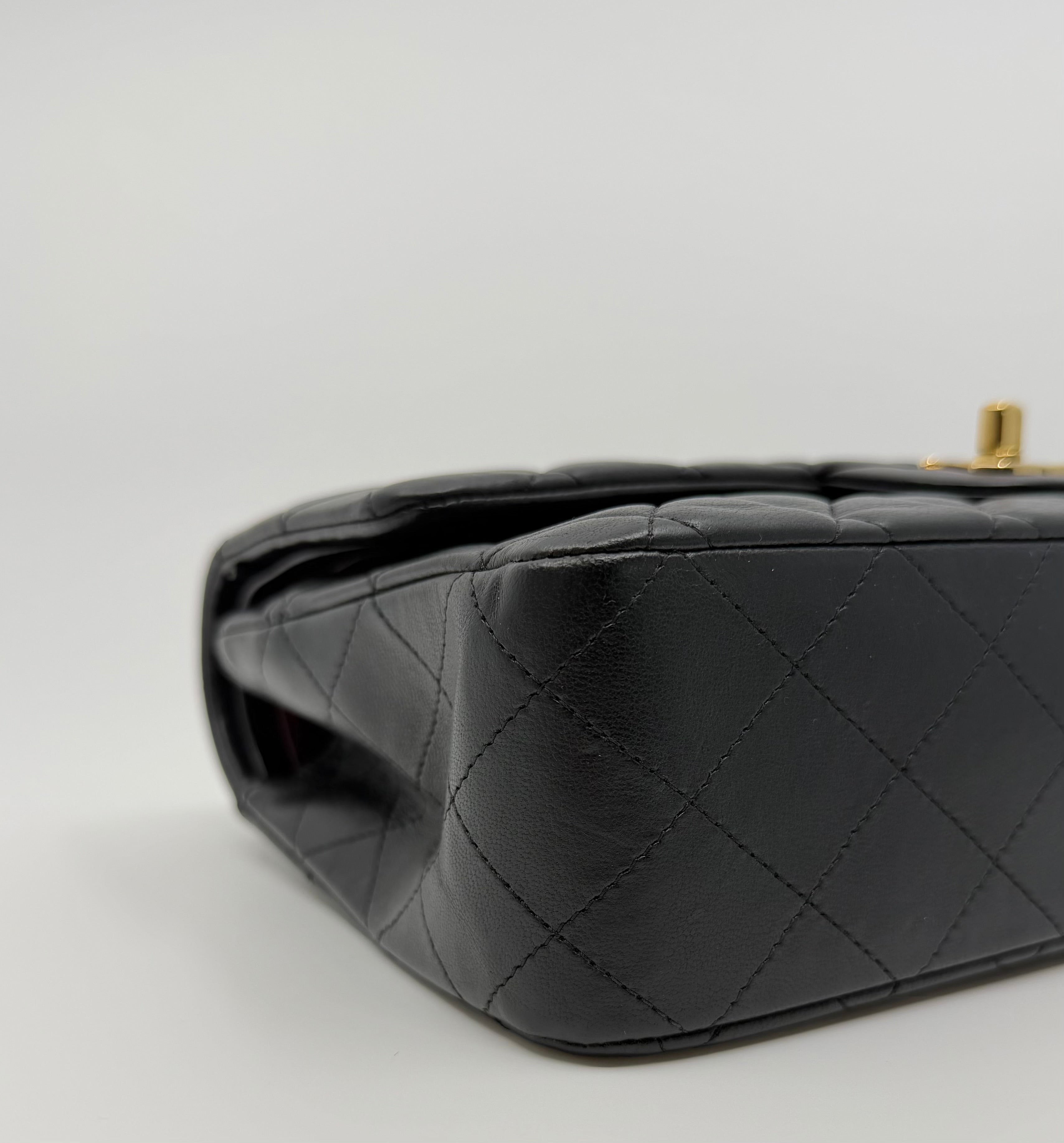 Chanel classic flap bag - Medium